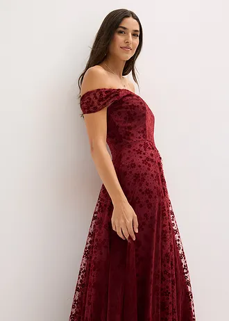 Robe de soirée avec de ravissantes fleurs brodées • rouge rubis • Boutique bonprix