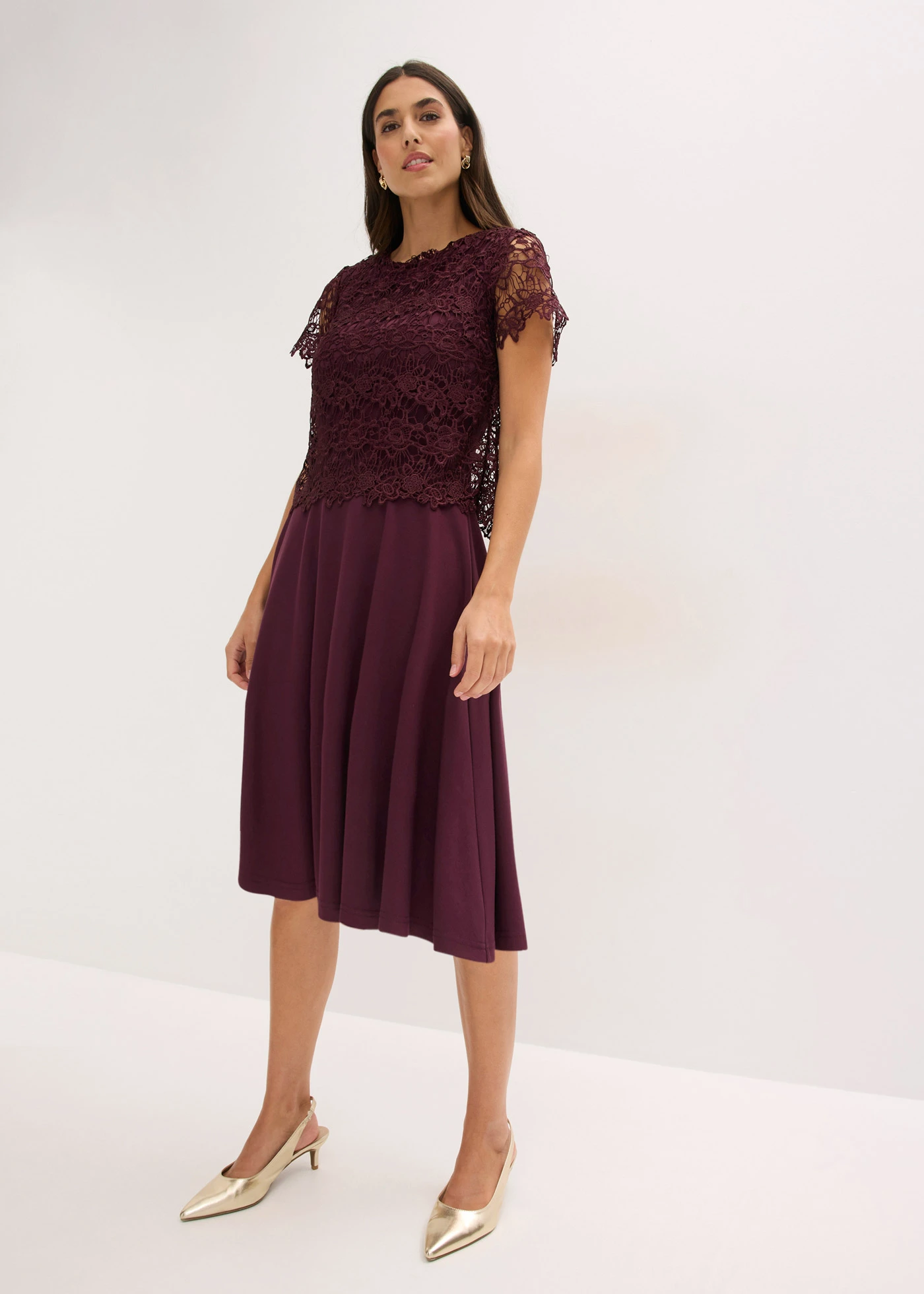 Rochie midi cu dantelă • roșu-vineriu • magazin bonprix