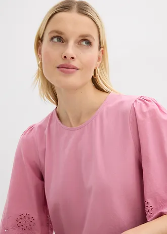 T-shirt à broderie anglaise • mauve • Boutique bonprix