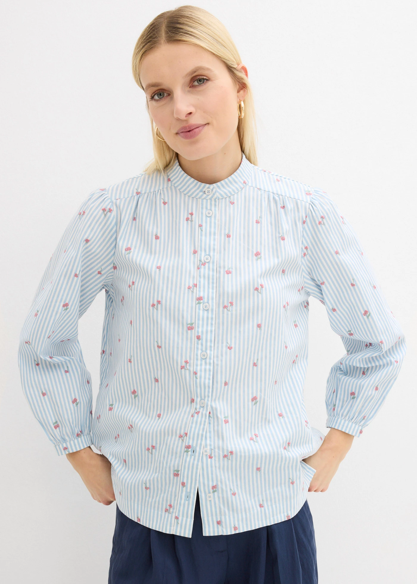Blouse van katoen • lichtblauw-wit verticaal gestreept • bonprix online shop