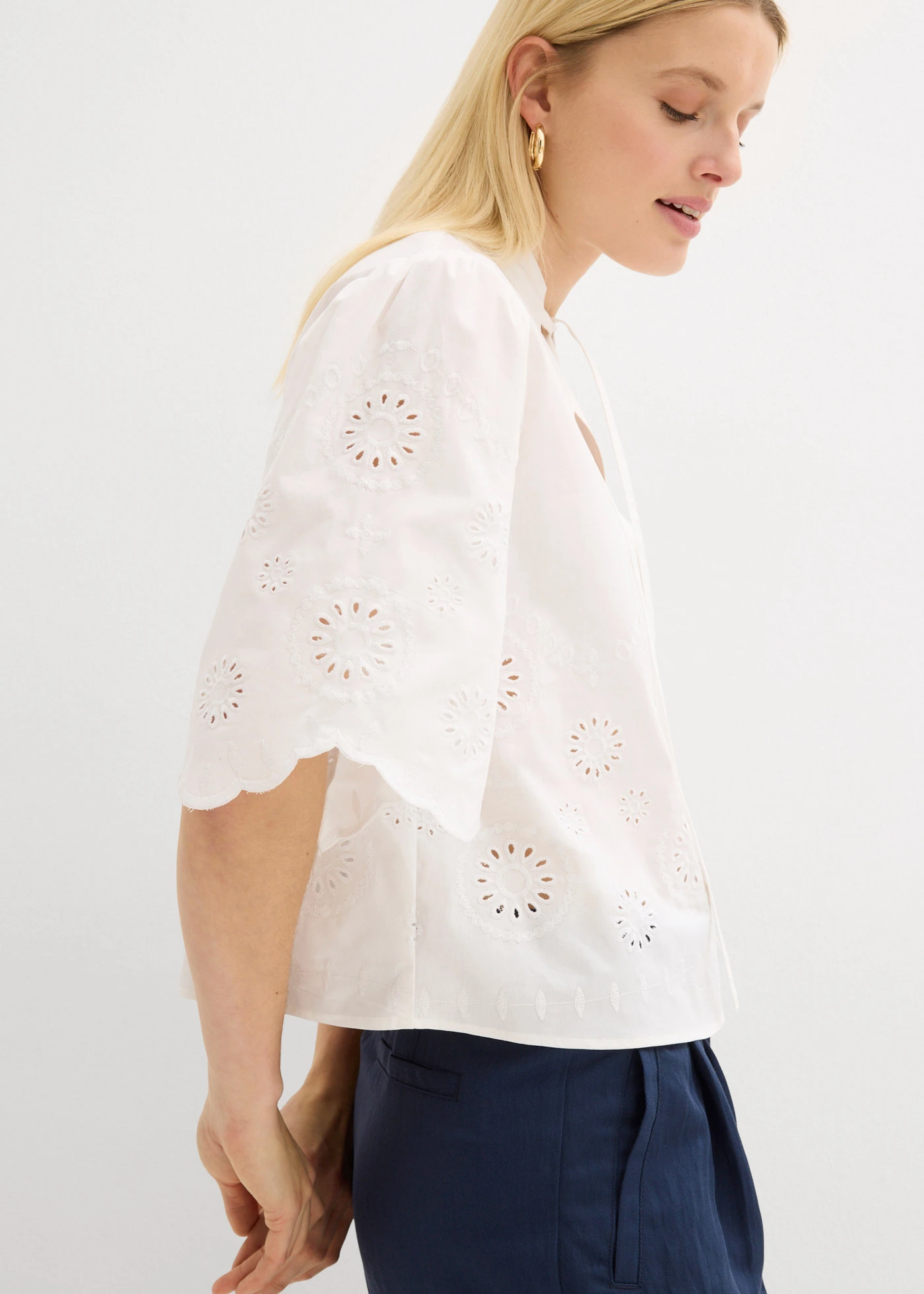 Korte tuniek met broderie anglaise • wit • bonprix online shop