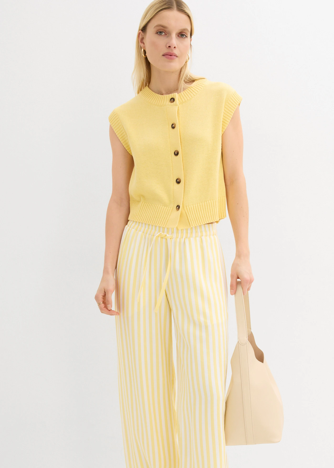 Pantalon large à pinces, fluide • jaune clair-blanc • Boutique bonprix