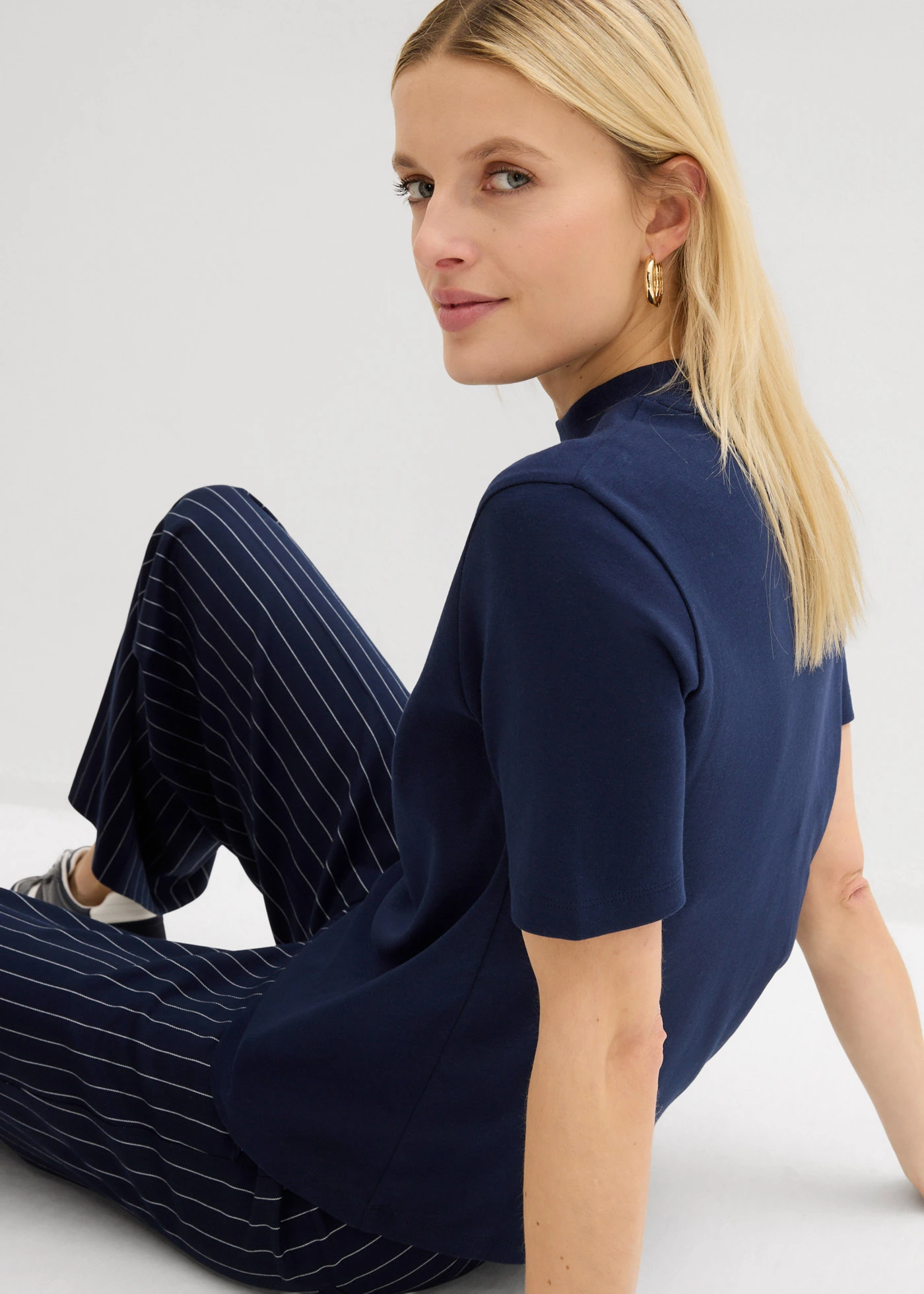 T-shirt côtelé 100% coton • bleu foncé • Boutique bonprix