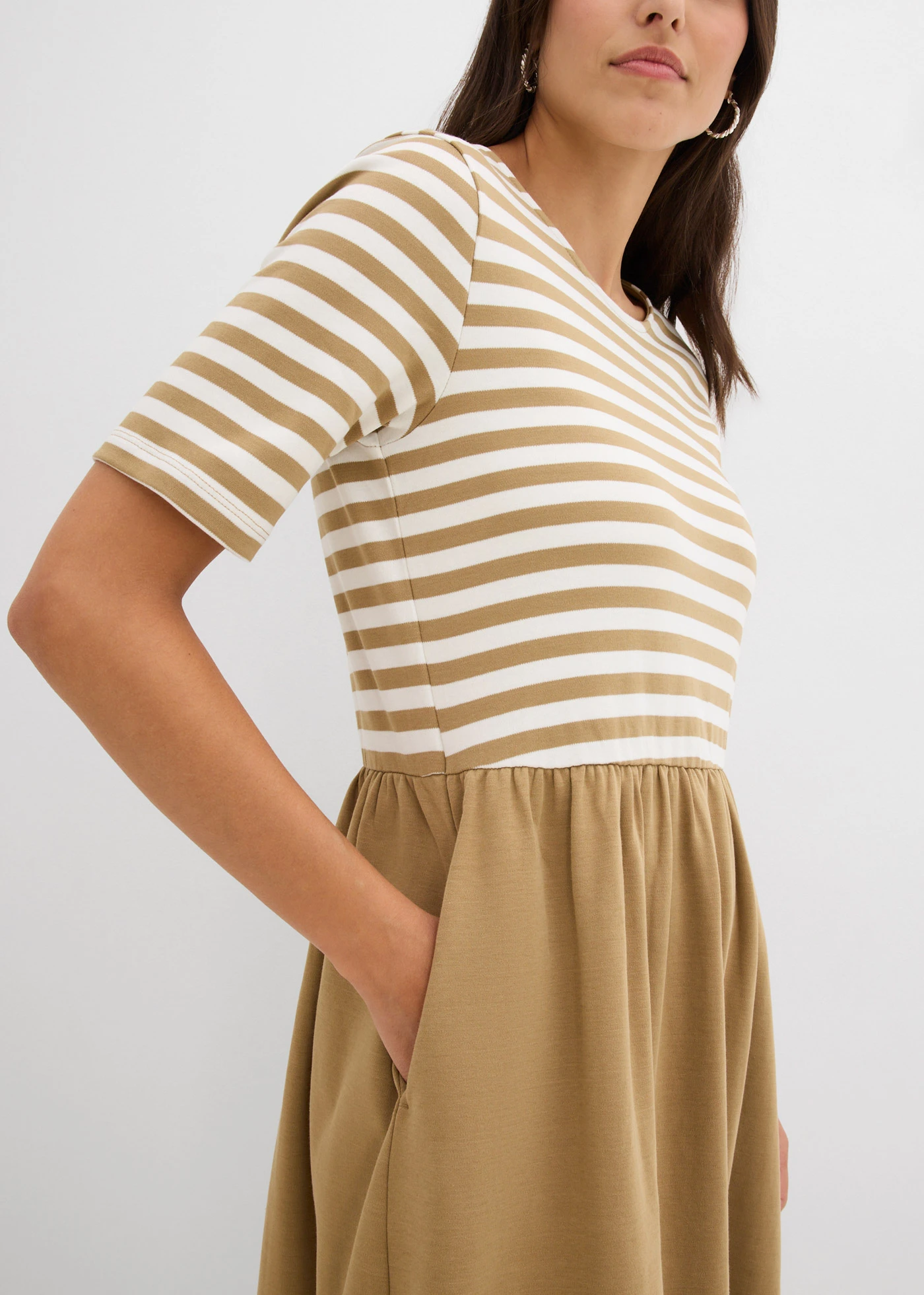 Shirtjurk van puur katoen • kakibruin-wolwit gestreept • bonprix online shop