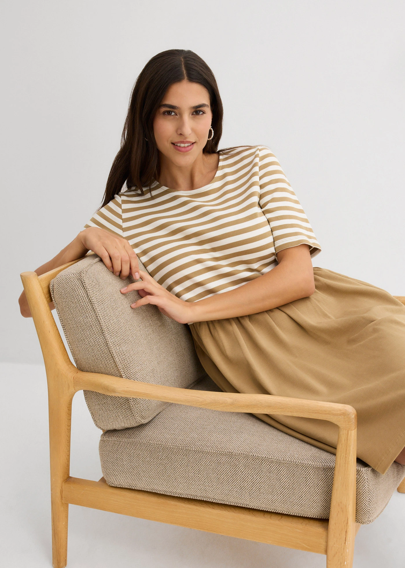 Rochie din tricot din bumbac 100% • măsliniu deschis-ecru dungat • magazin bonprix