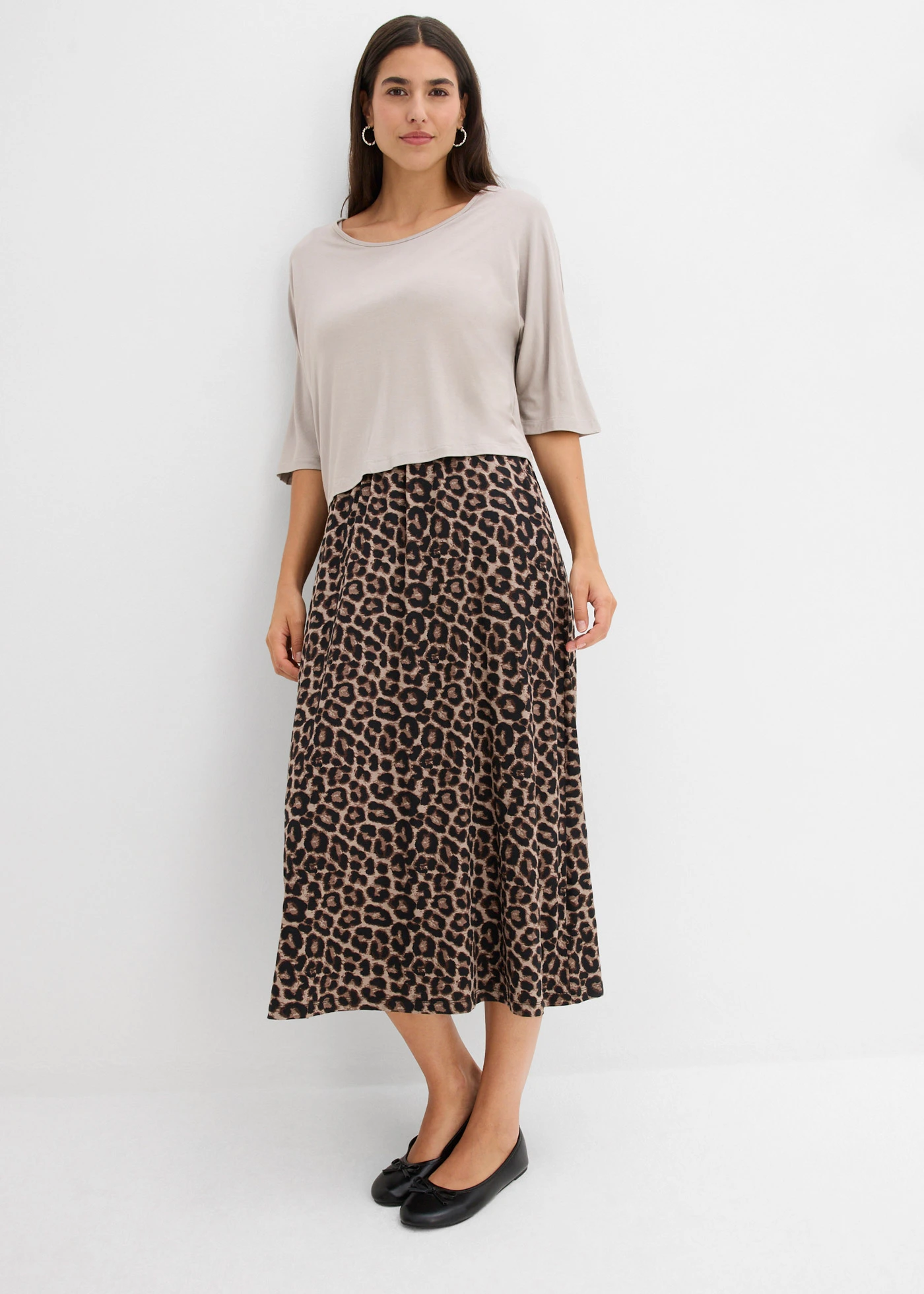 Robe en jersey 100% coton • grès léopard • Boutique bonprix