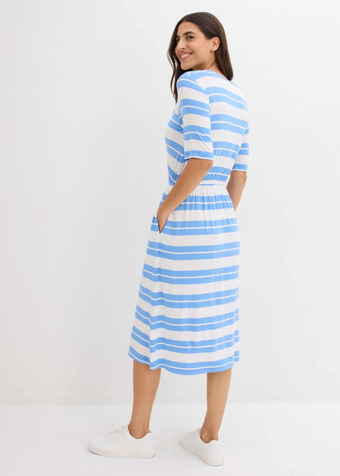 Shirtjurk van een viscosemix • middenblauw gestreept • bonprix online shop