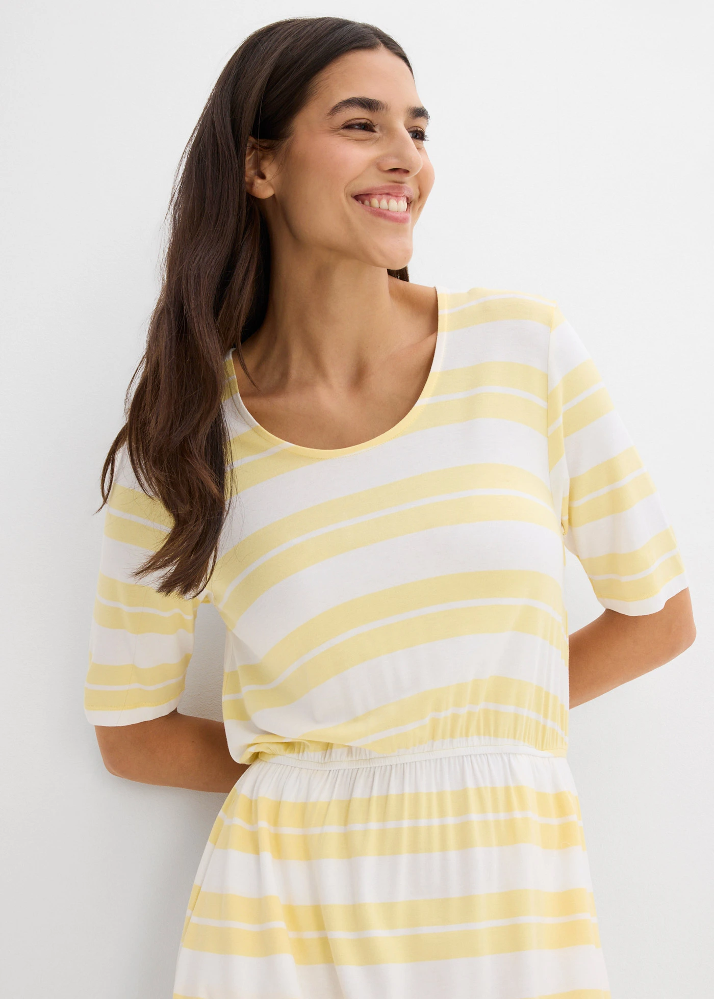 Shirtjurk van een viscosemix • lichtgeel gestreept • bonprix online shop