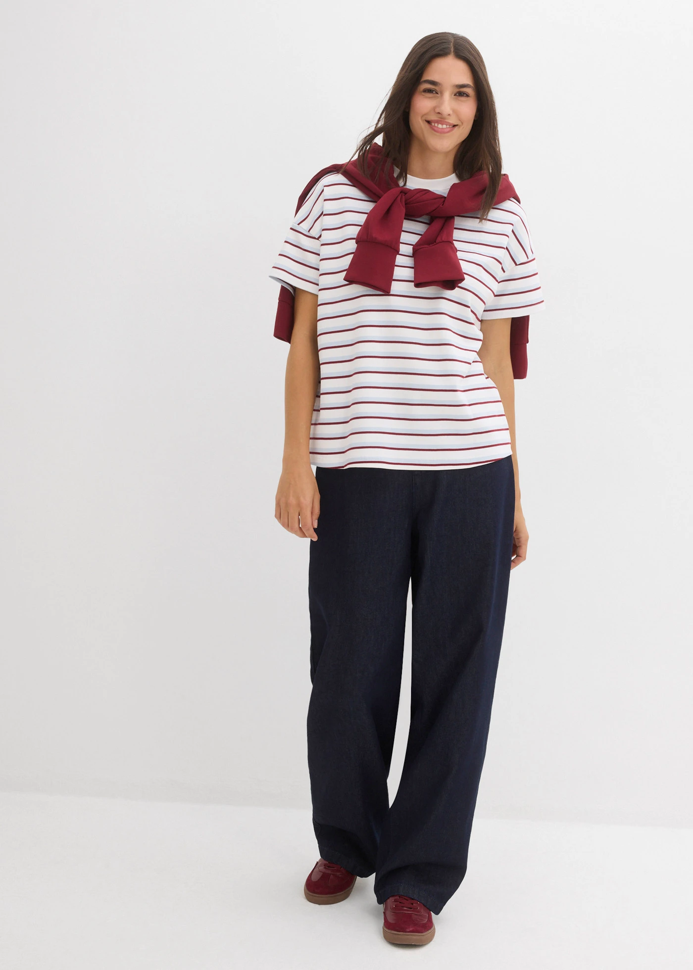 Tricou din bumbac organic 100% • alb-albastru pudrat-roșu rubiniu • magazin bonprix