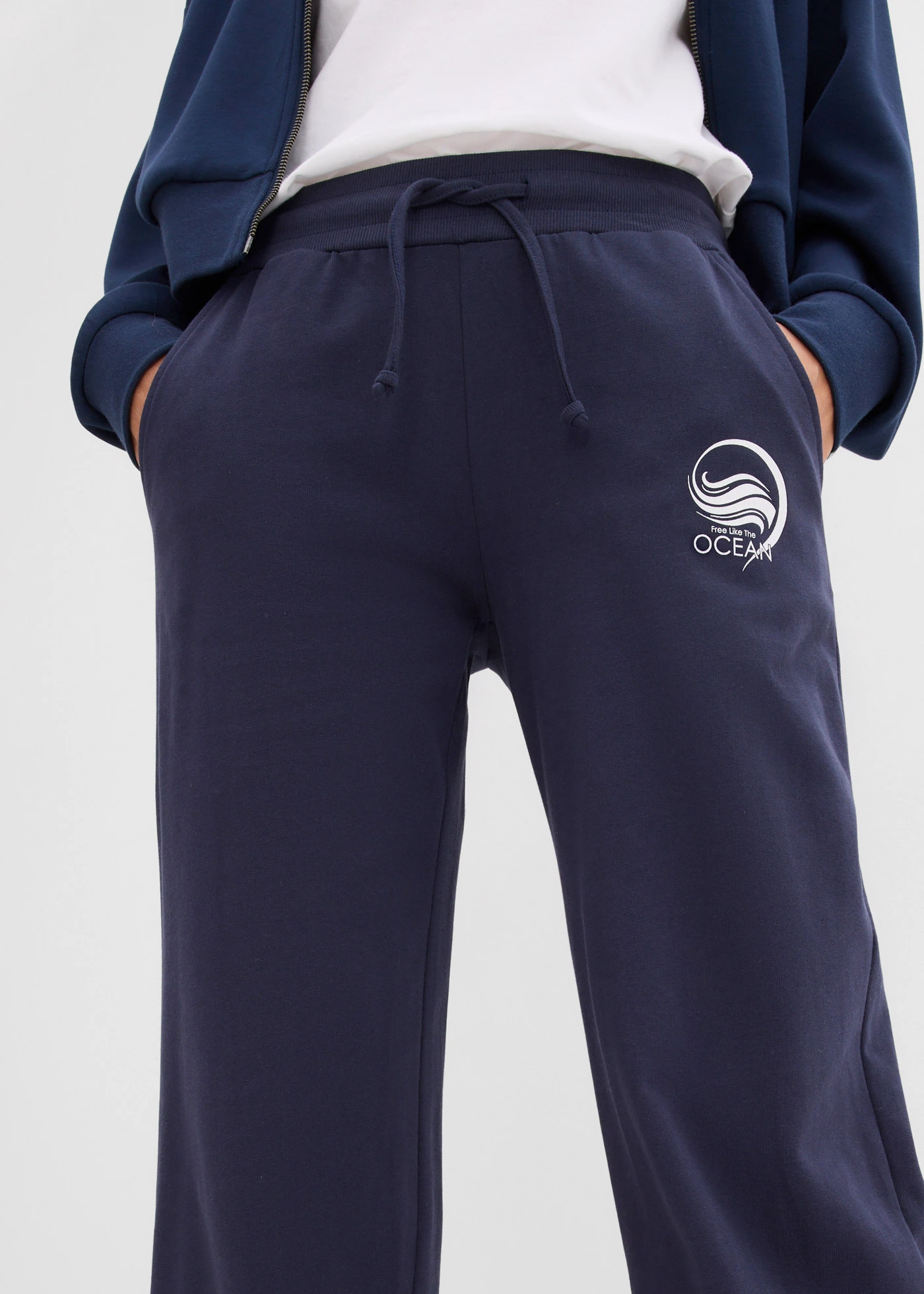 Pantalon de jogging 100% coton • bleu foncé/blanc • Boutique bonprix