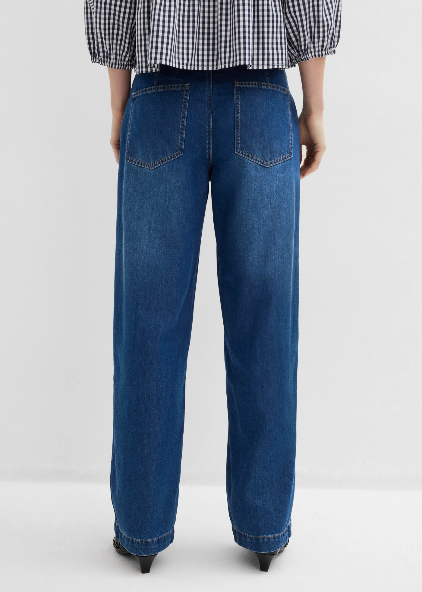 Blugi barrel, Mid Waist • albastru denim uzat • magazin bonprix