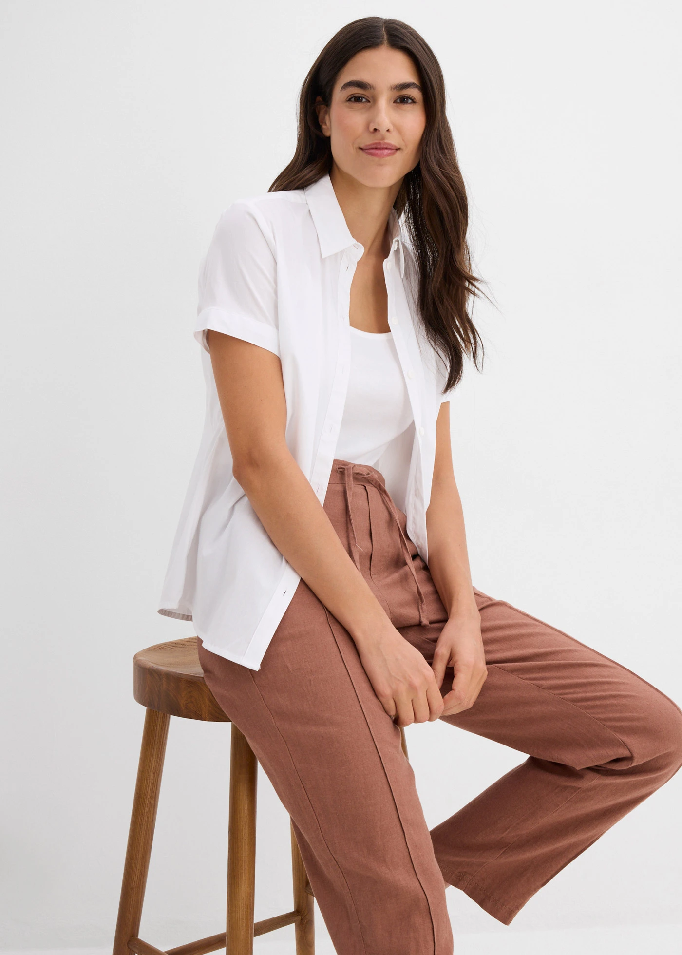 Pantaloni din material cu in și viscoză • maro castaniu • magazin bonprix