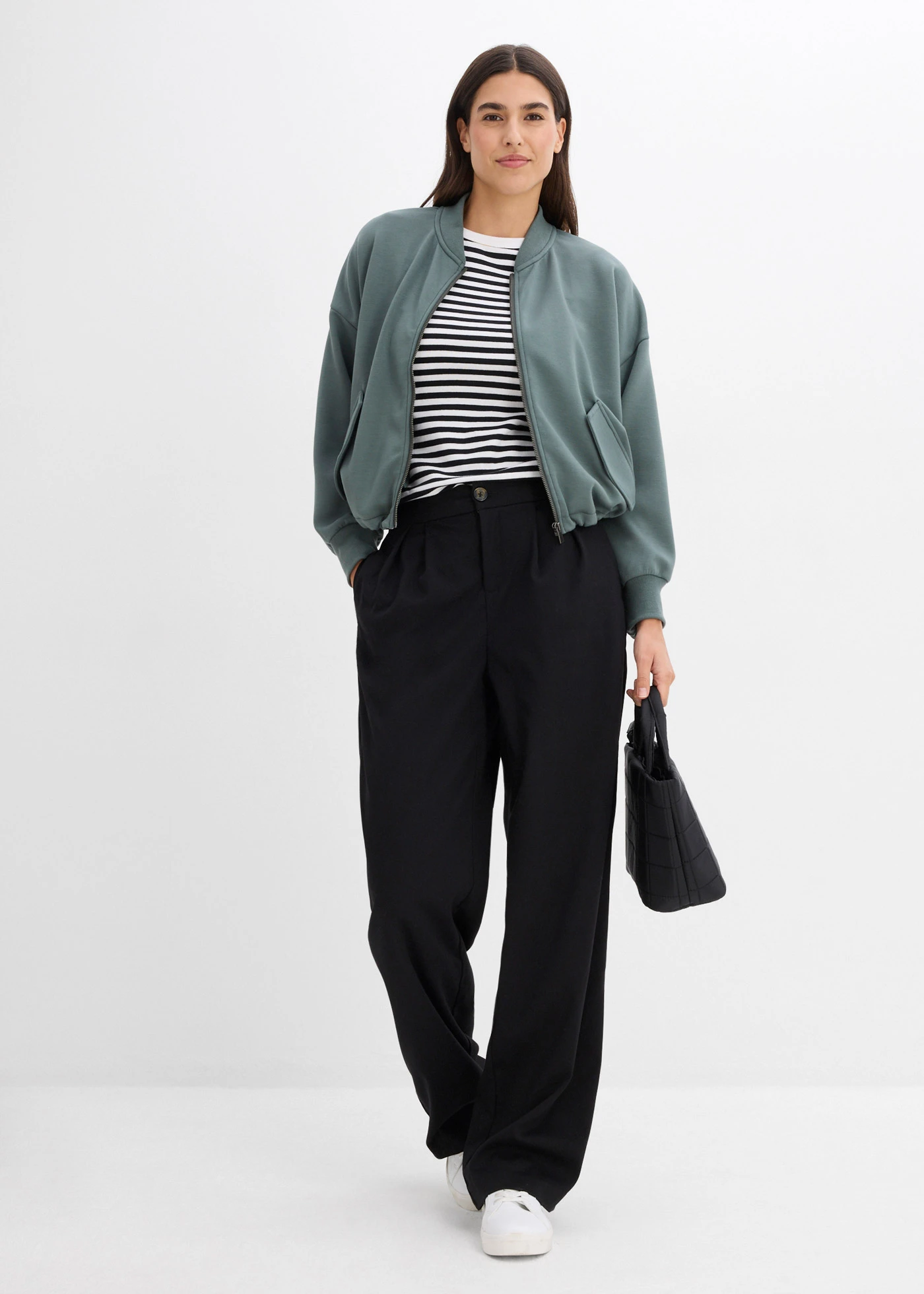 Bő Scuba dzseki puha viszkóz-keverékből • eukaliptusz zöld • bonprix áruház