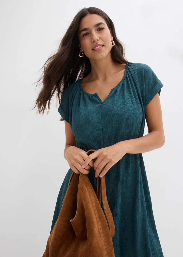 Robe en matière texturée • vert poivre • product-page.page-title-suffix