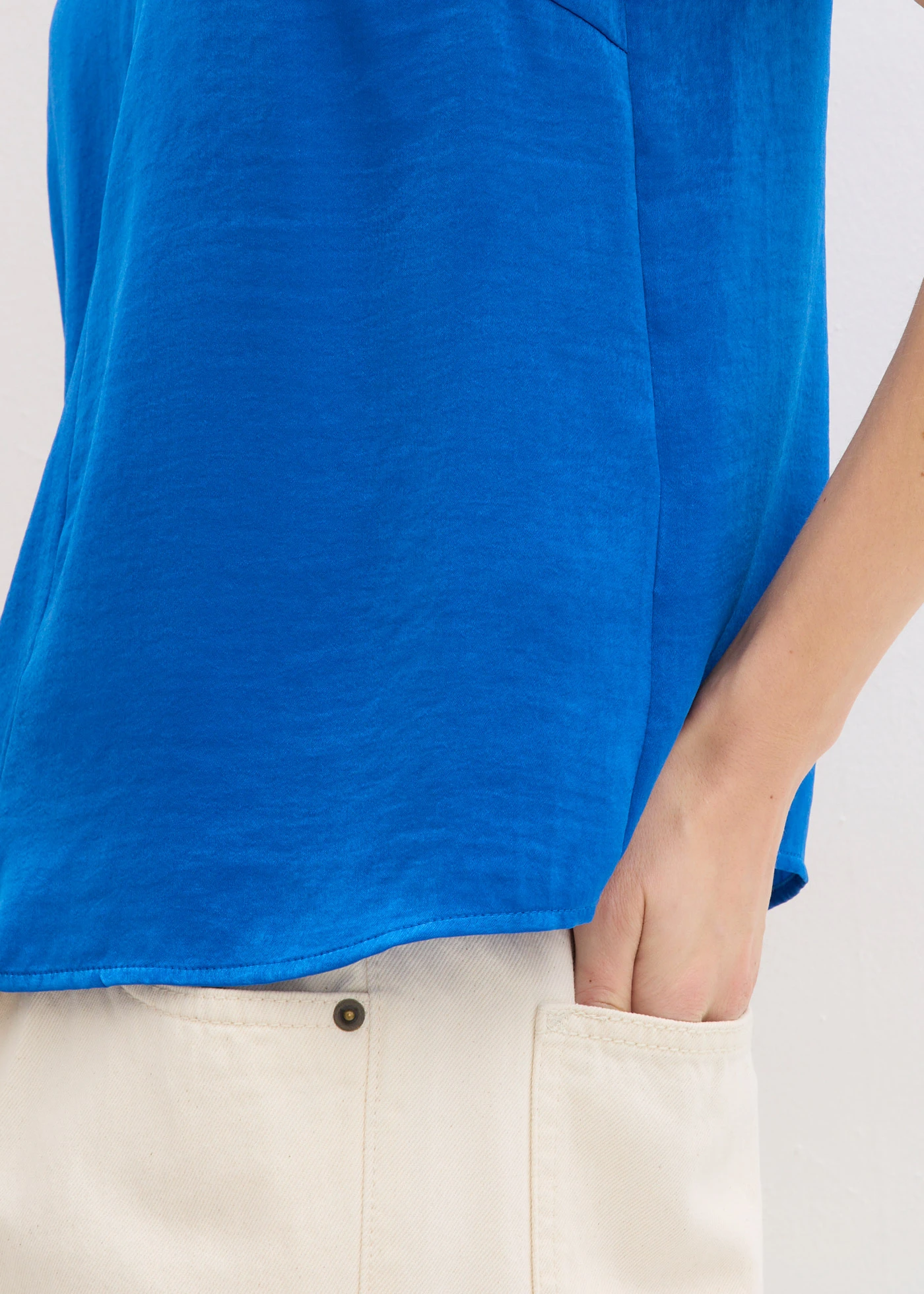 Tuniek van elegant satijn • arctisch blauw • bonprix online shop