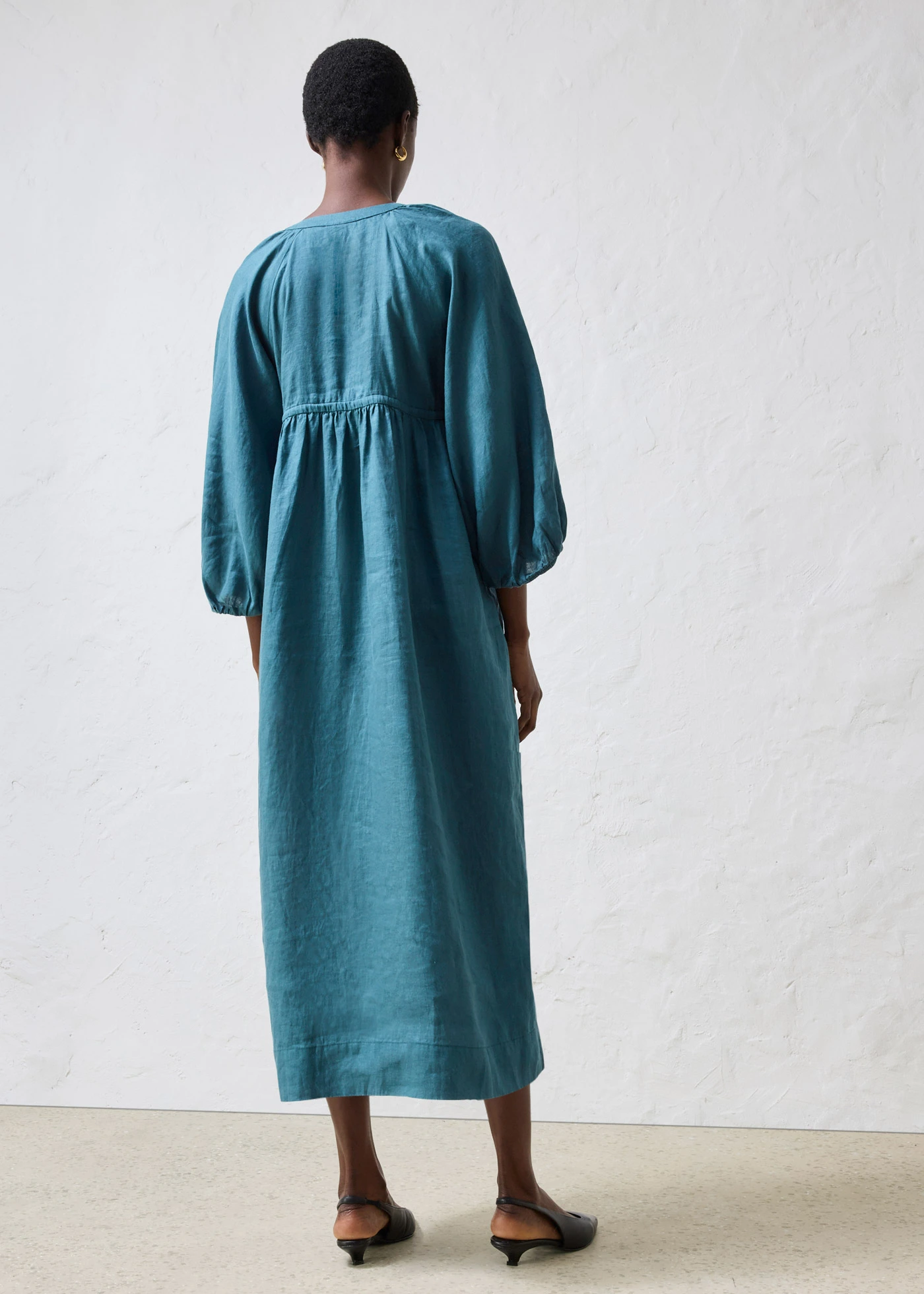 Maxi jurk van puur linnen • pepergroen • bonprix online shop