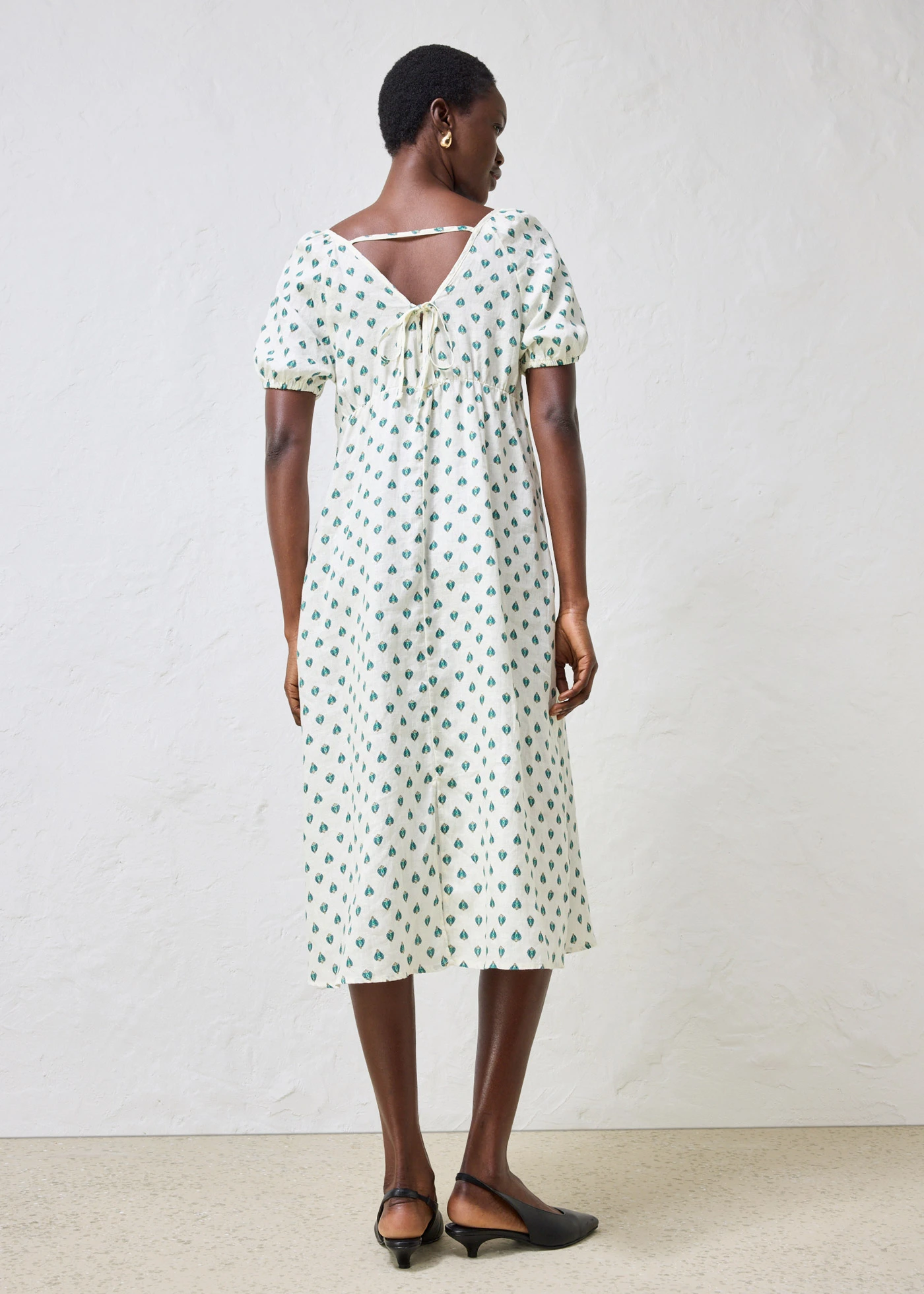 Jurk van puur linnen • crèmewit-pepergroen met print • bonprix online shop