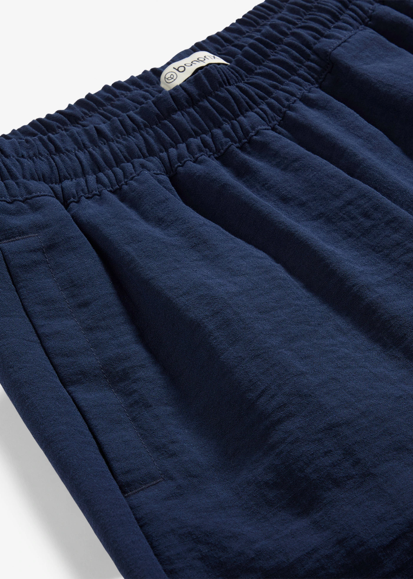 Pantaloni Culotte din amestec moale de viscoză • bleumarin • magazin bonprix