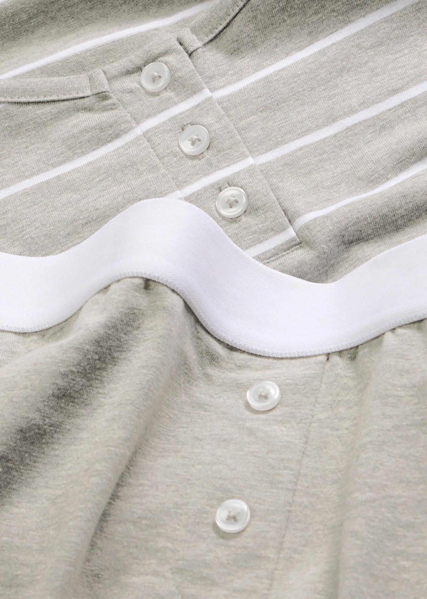 Pyžamo s krátkymi legínmi • svetlosivá melírovaná/biela pásikovaná • obchod bonprix