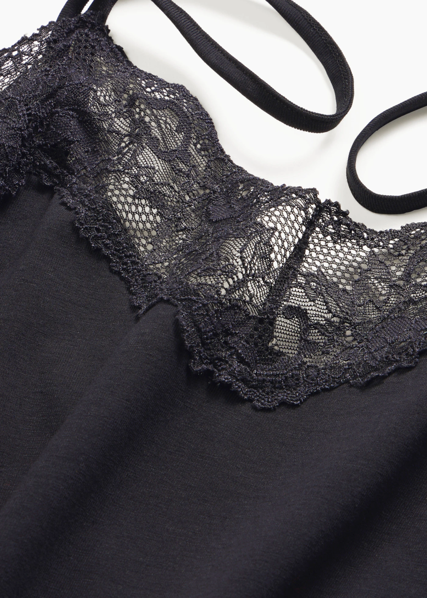 Nočná košeľa, krátka, s tenkými ramienkami • čierna • obchod bonprix