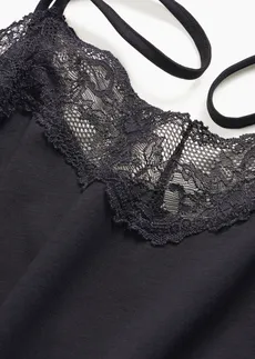 Nočná košeľa, krátka, s tenkými ramienkami • čierna • obchod bonprix