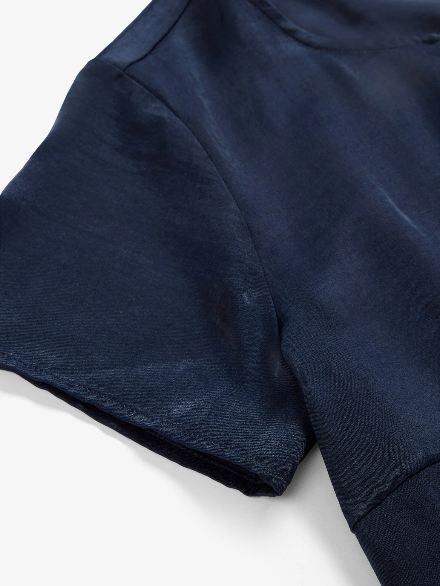 Tunică din satin fin • bleumarin • magazin bonprix