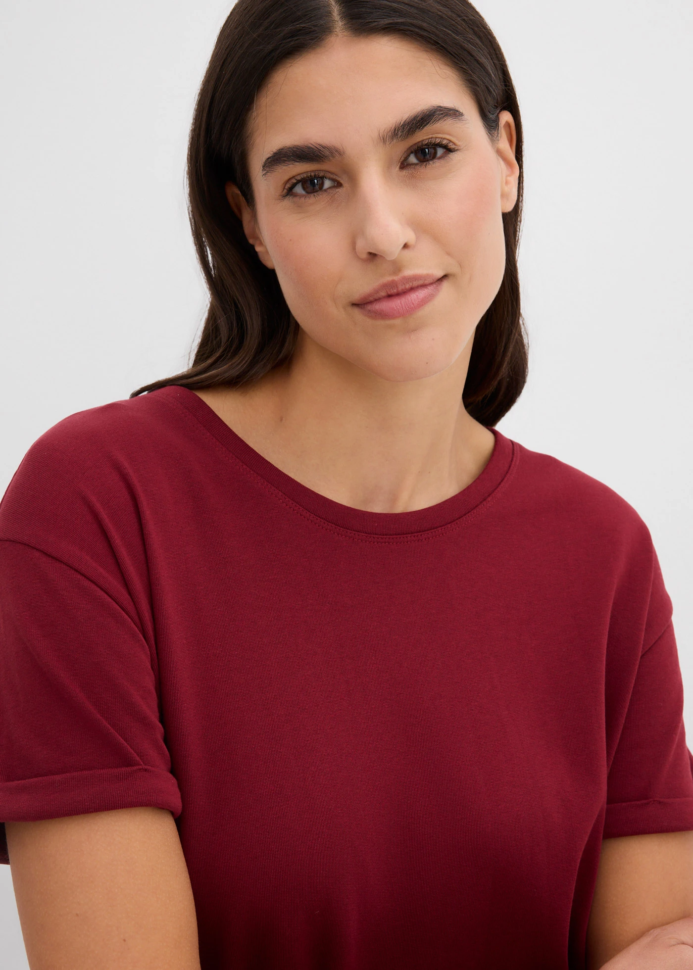 Mikinové šaty • rubínově červená • bonprix obchod