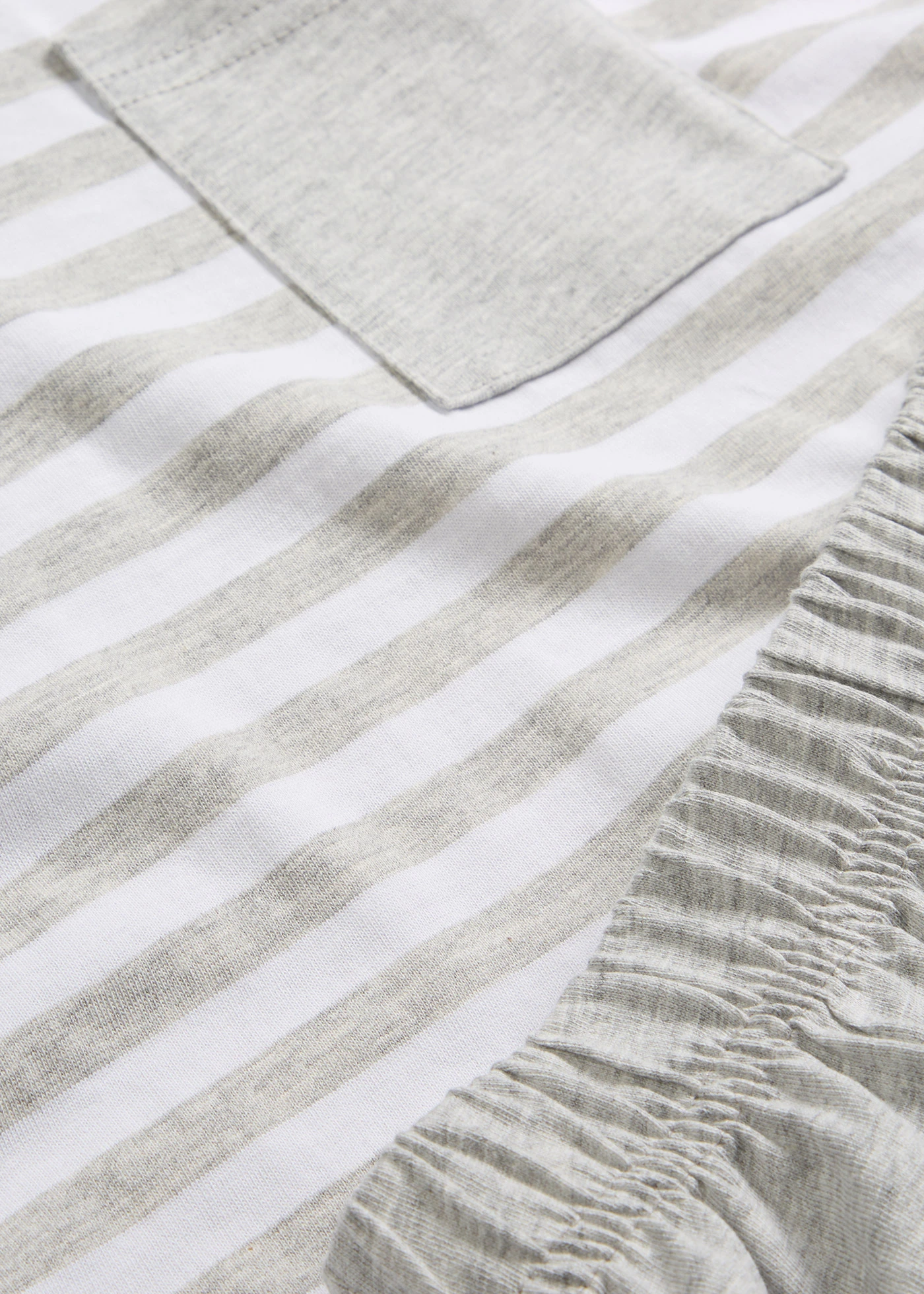 Pyjashort • gris clair chiné/blanc rayé • Boutique bonprix