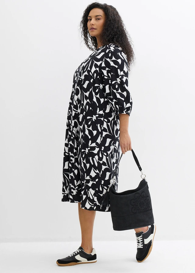 Maxi zomerjurk van soepele viscose, Kleur: zwart/wolwit gebloemd