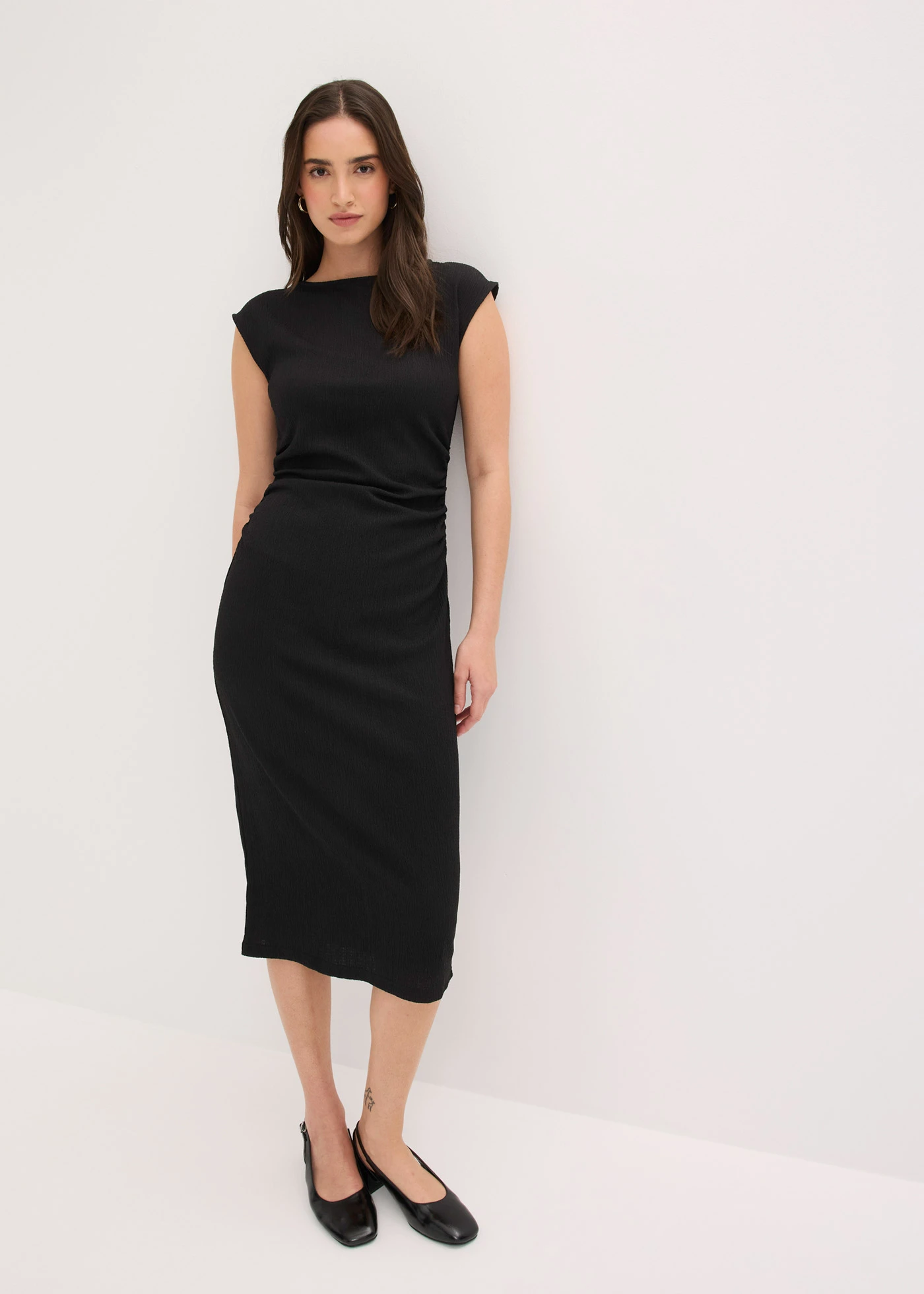 Rochie tricot din crep texturat • negru • magazin bonprix
