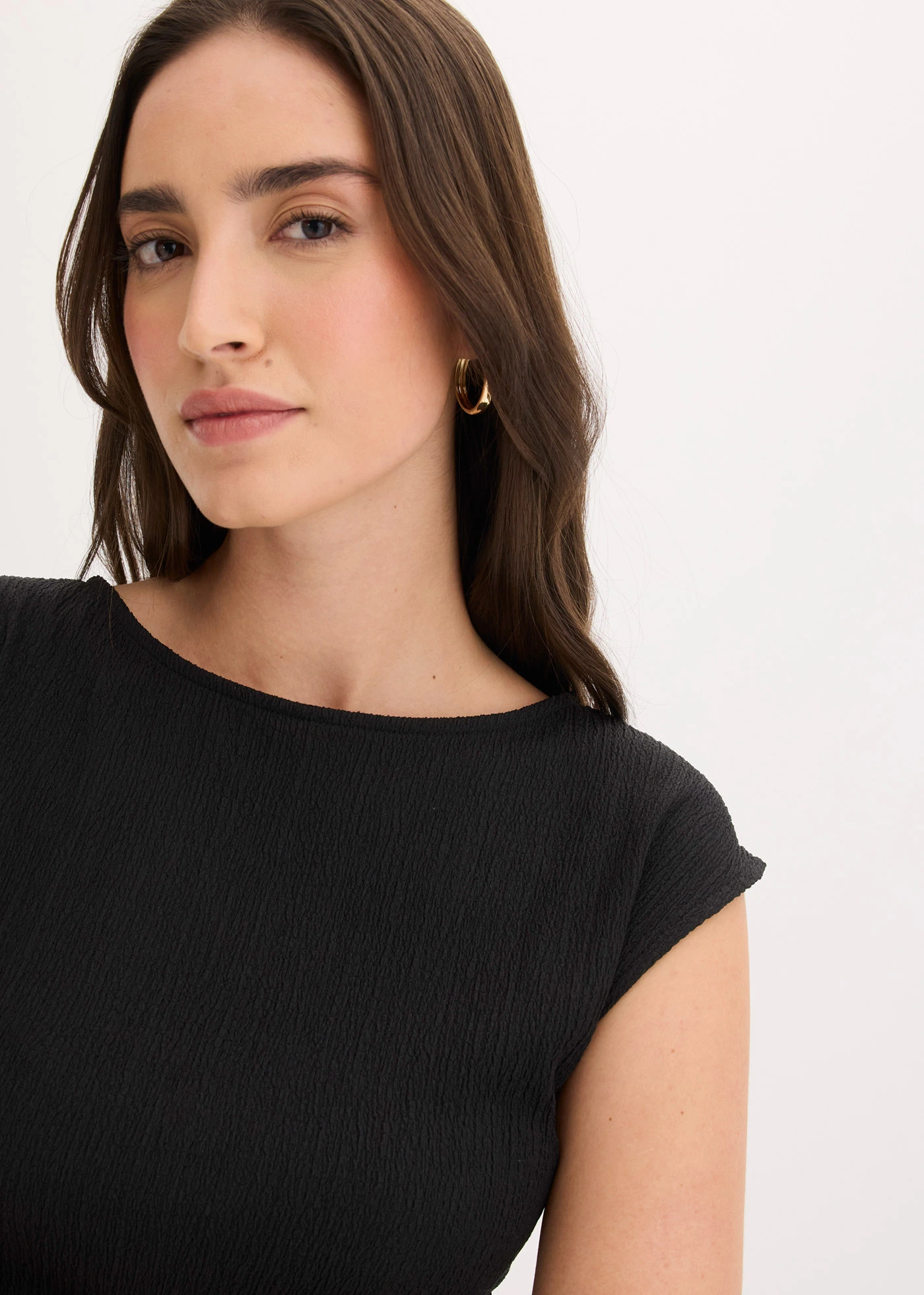 Robe en jersey crêpe texturé • noir • Boutique bonprix