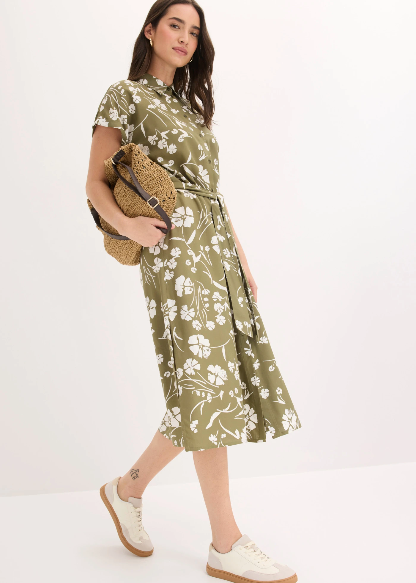 Rochie cu guler de cămașă din viscoză 100% • oliv-alb floral • magazin bonprix