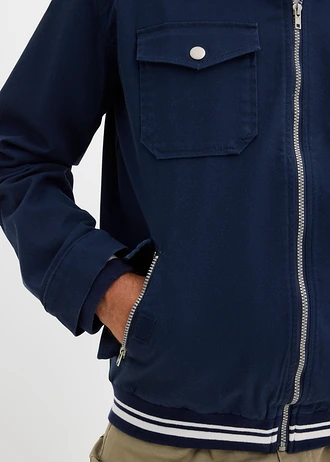 Kurtka przejściowa w fasonie regular fit • granatowy • sklep bonprix