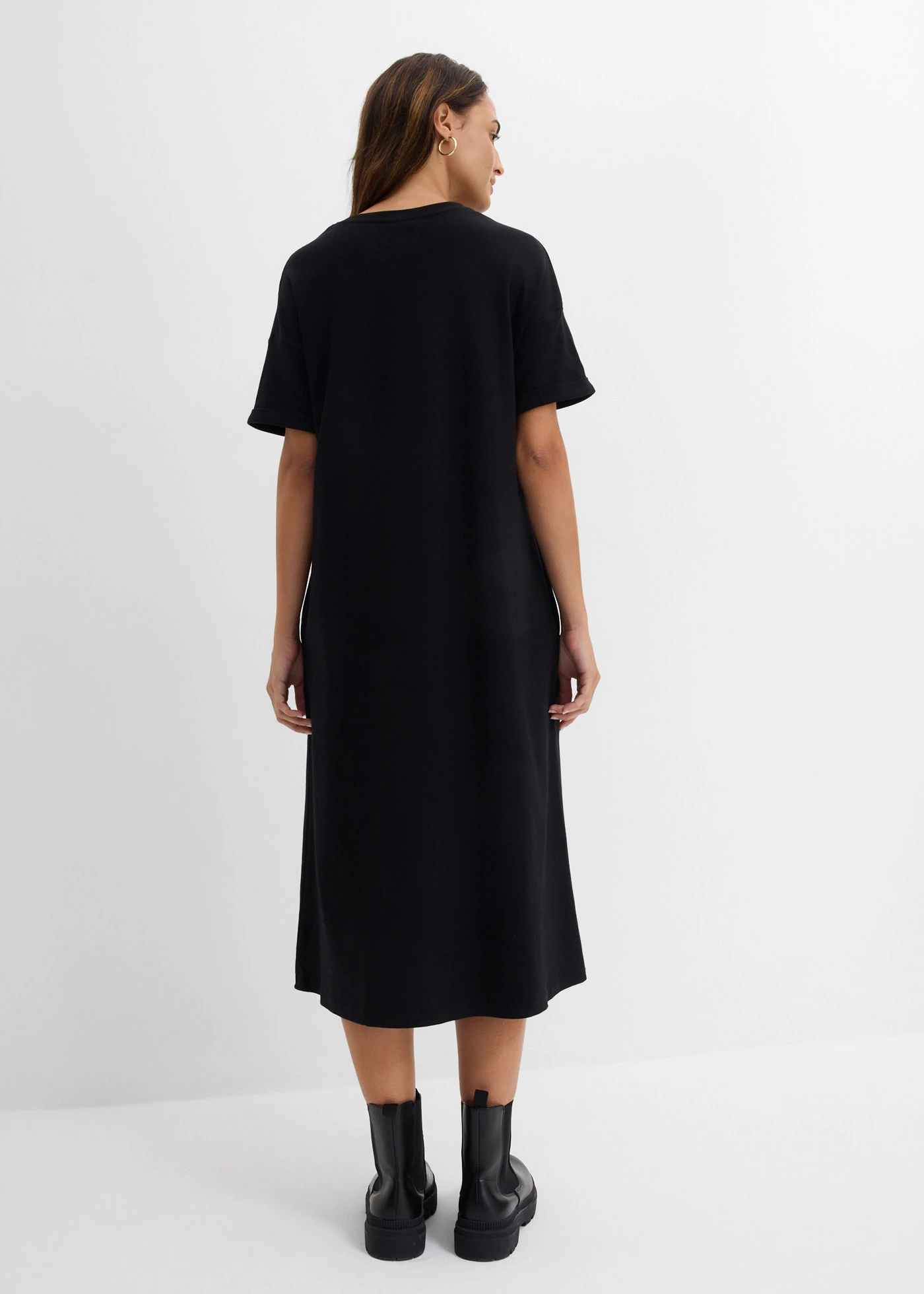 Robe large en jersey interlock épais avec poches • noir • Boutique bonprix