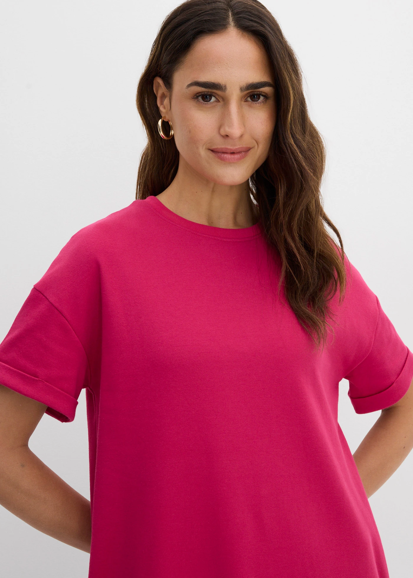 Robe large en jersey interlock épais avec poches • magenta • Boutique bonprix