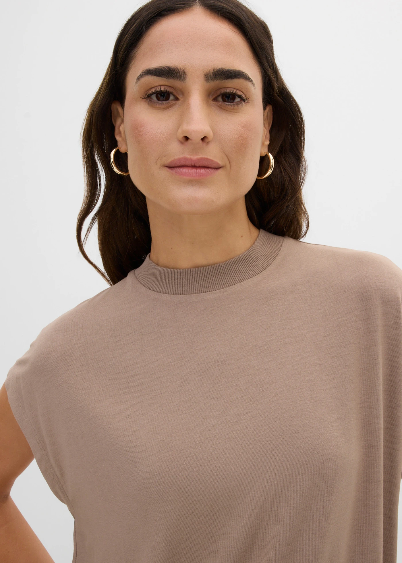 T-shirt van zachte viscose • taupe • bonprix online shop