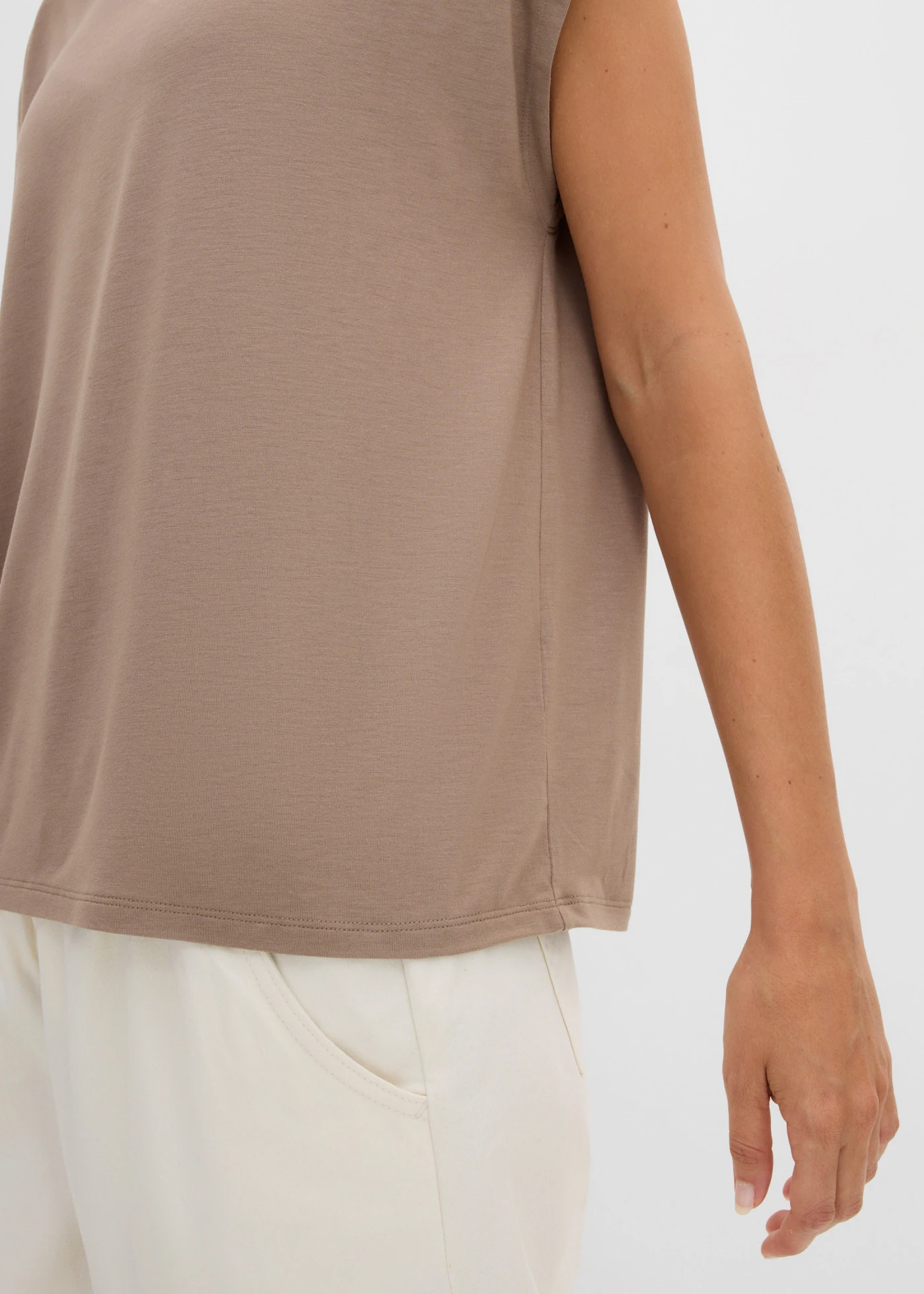 T-shirt van zachte viscose • taupe • bonprix online shop