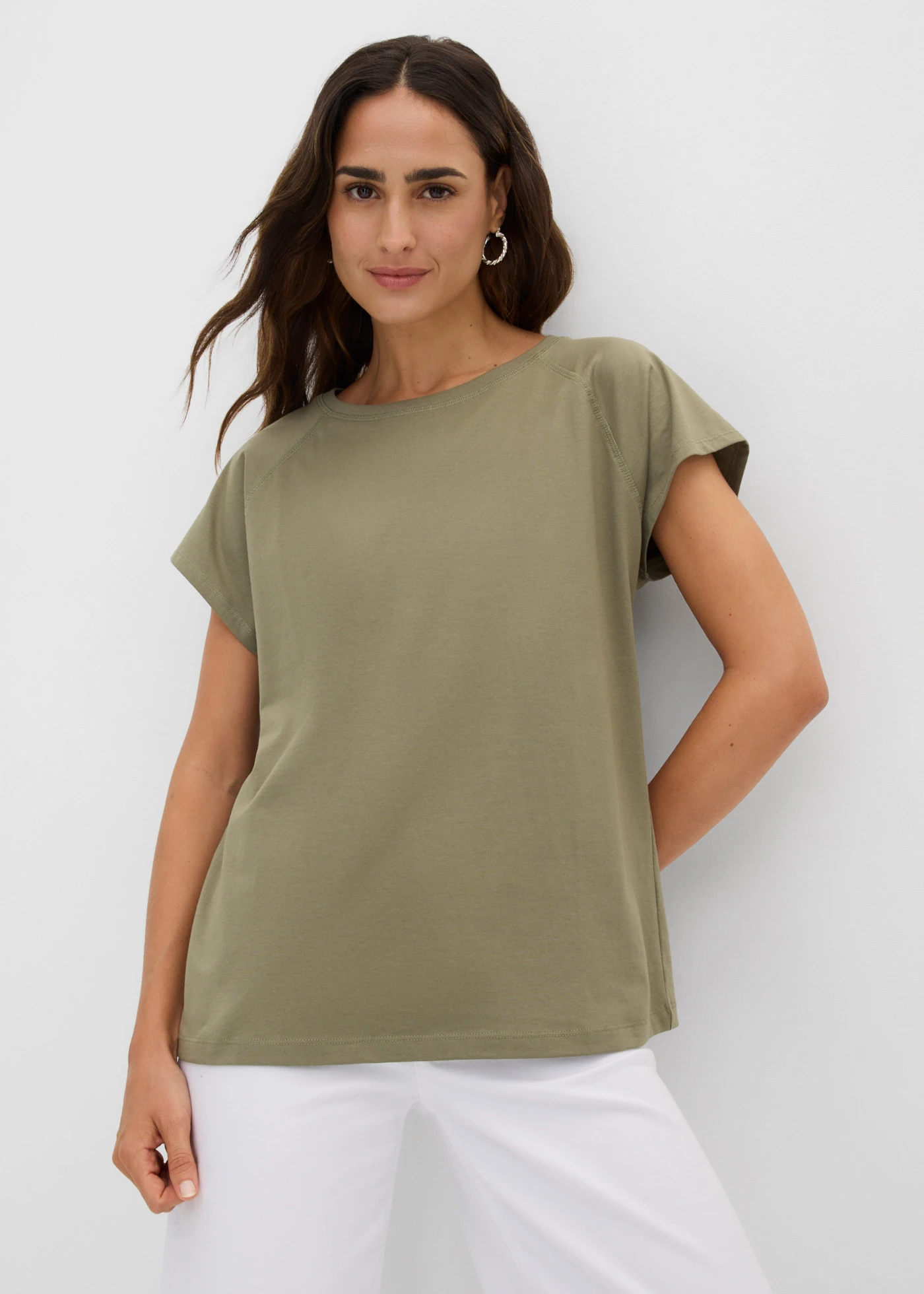 T-shirt z czystej  bawełny organicznej • oliwkowy • sklep bonprix