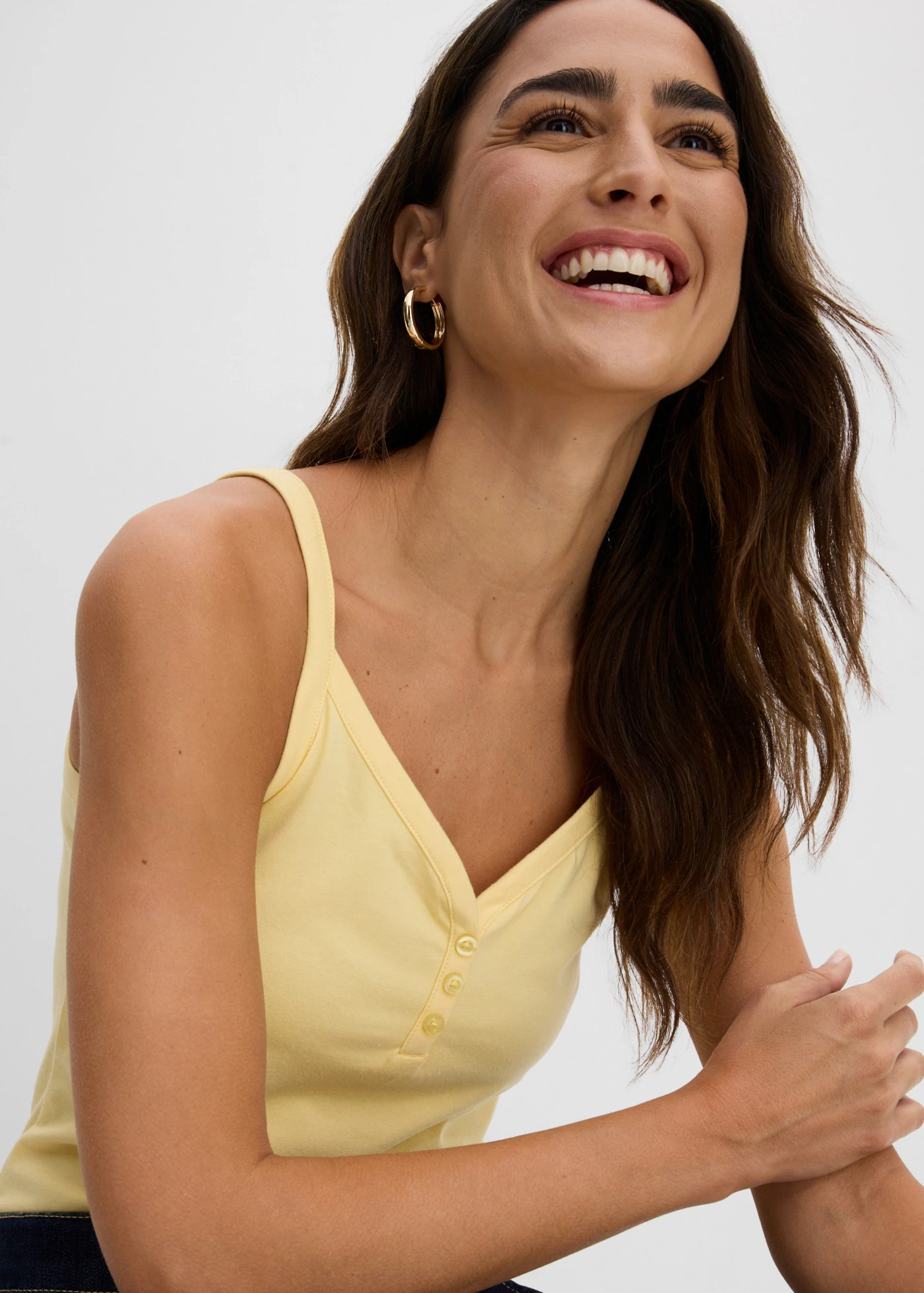 Lot de 2 tops bretelles spaghetti en jersey coton • noir-jaune pastel • Boutique bonprix