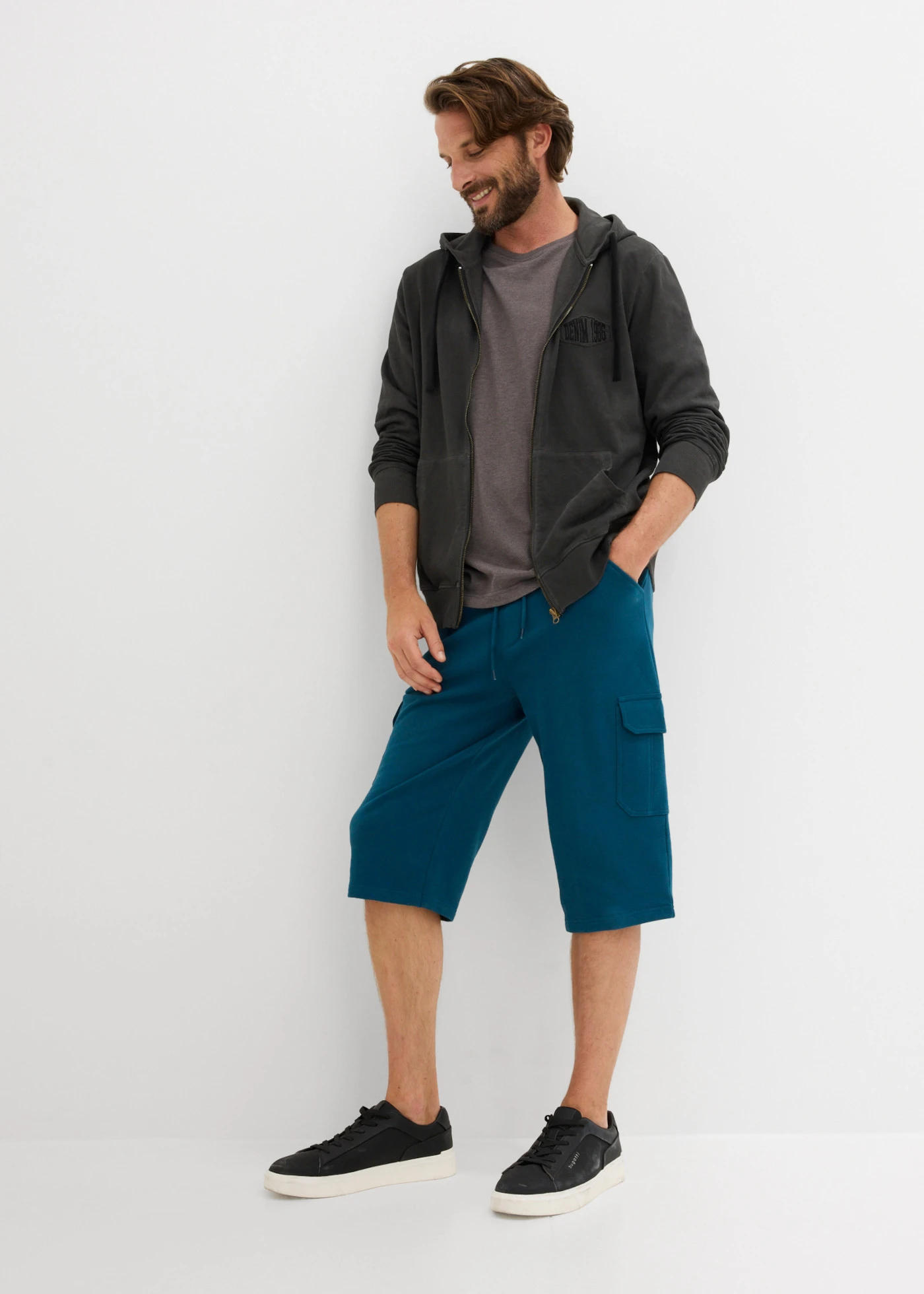 Bermude casual lungi în stil cargo din bumbac 100%, regular fit • albastru-petrol • magazin bonprix