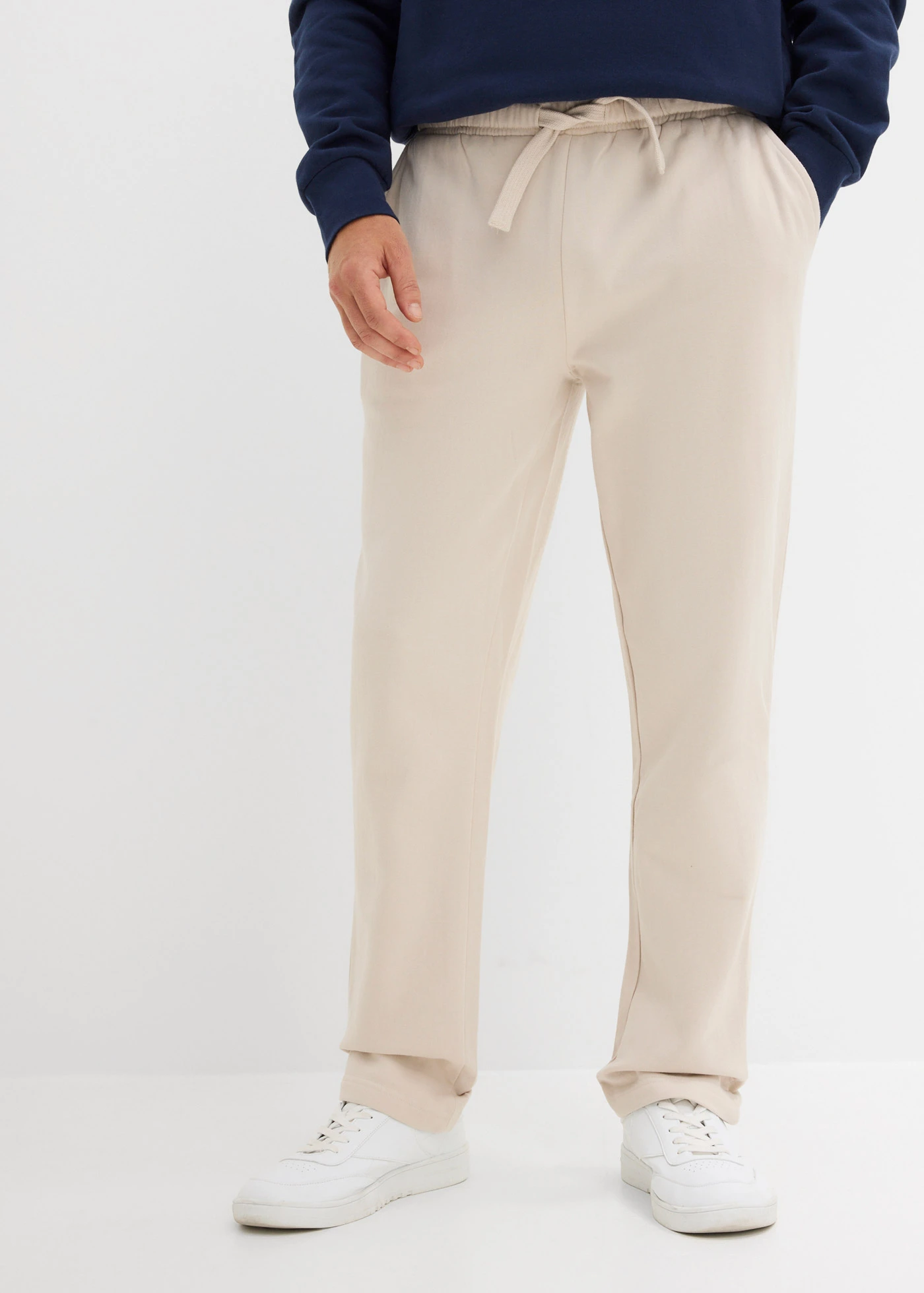 Joggingbroek met rechte zoom, binnenkant zacht geruwd • steengrijs • bonprix online shop