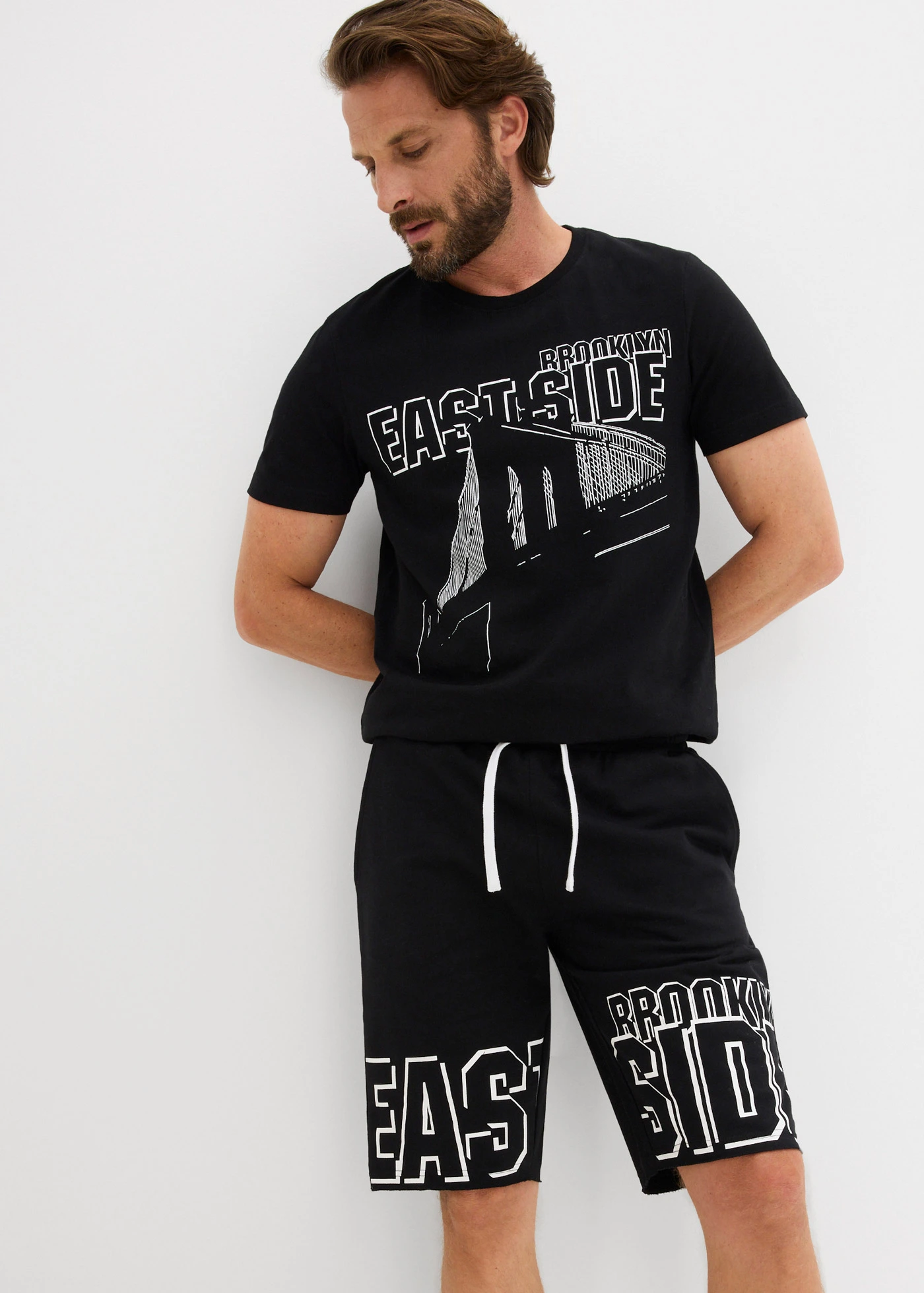 Sweat bermuda • zwart met print • bonprix online shop