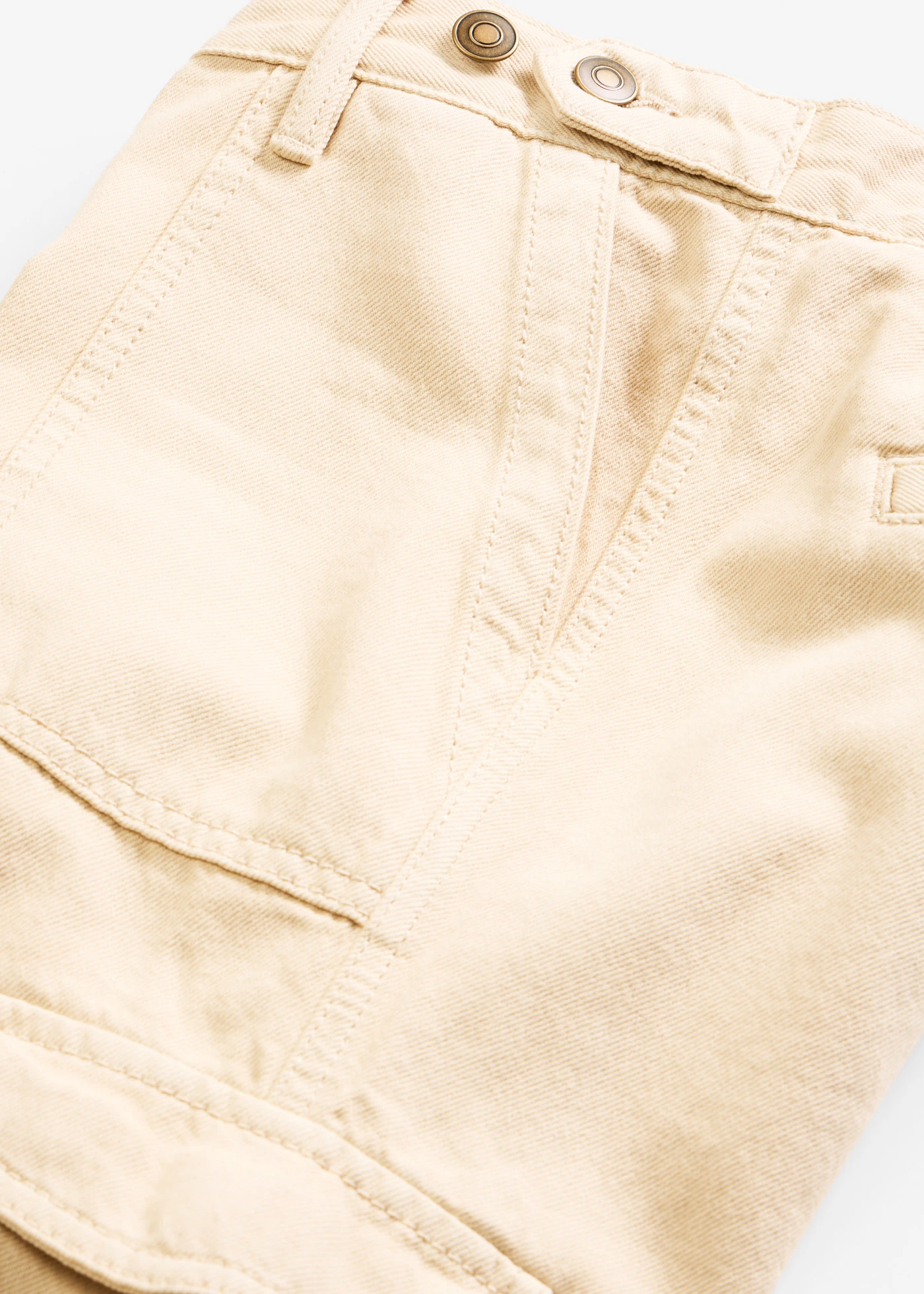 Pantaloni cargo din bumbac 100% • bej nisipiu mat • magazin bonprix