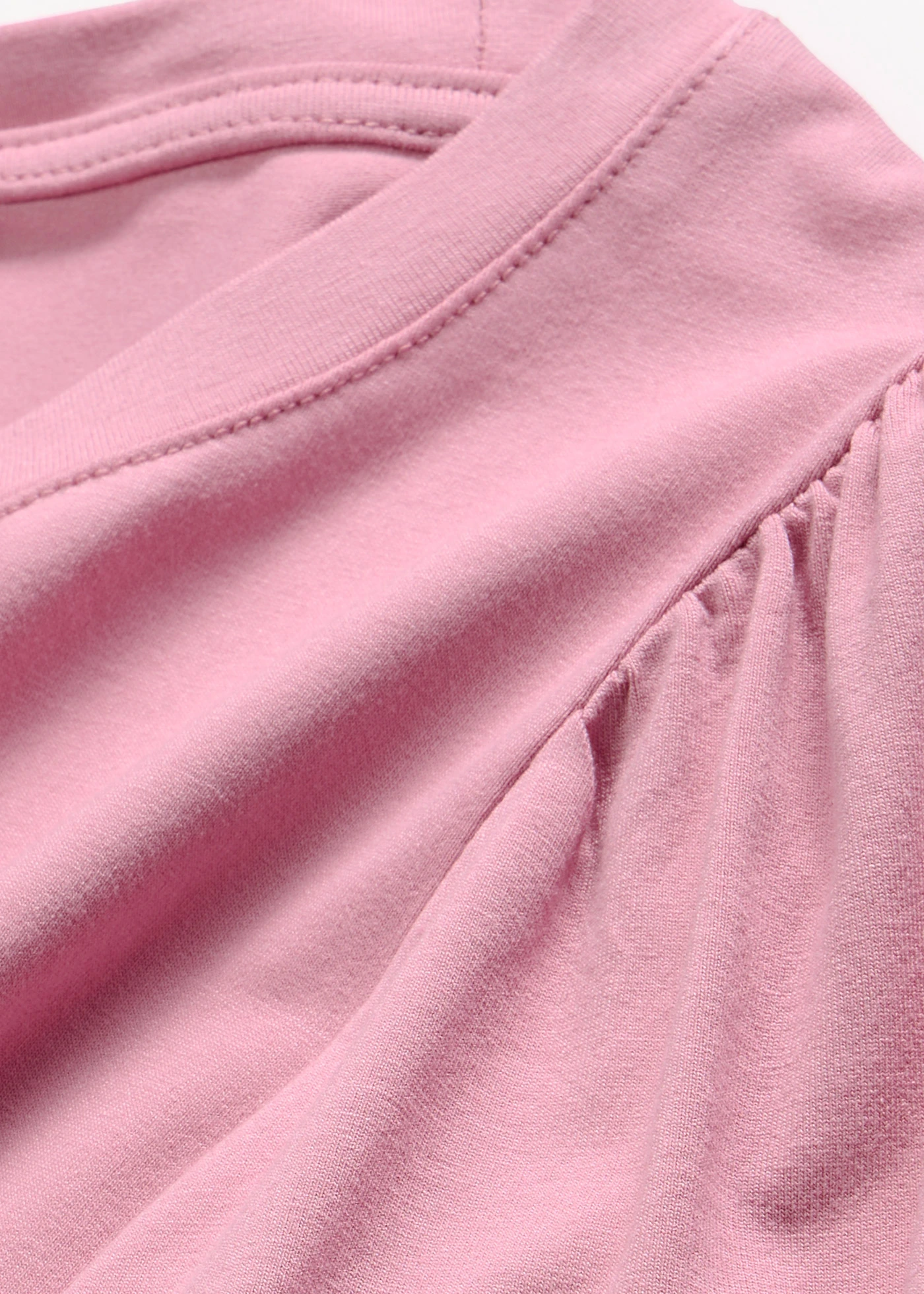 T-shirt doux en viscose extensible • mauve • Boutique bonprix