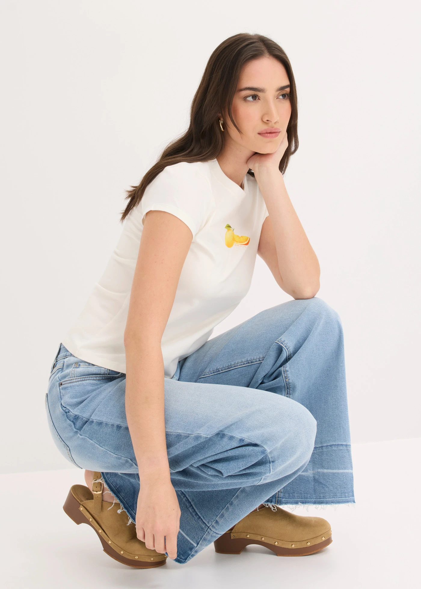 T-shirt en coton extensible • ecru • Boutique bonprix