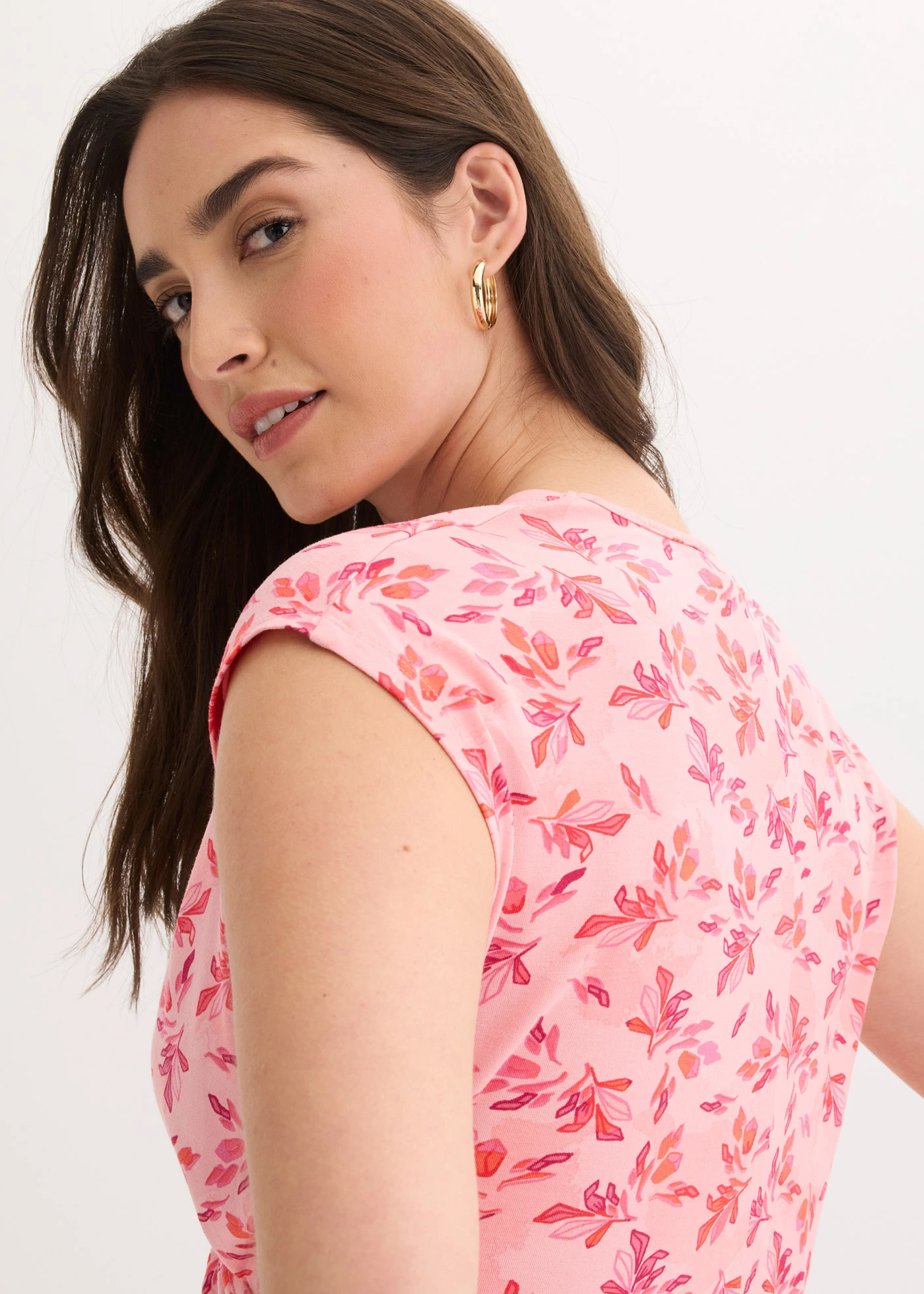 Shirt met knoopdetail • roze gebloemd • bonprix online shop