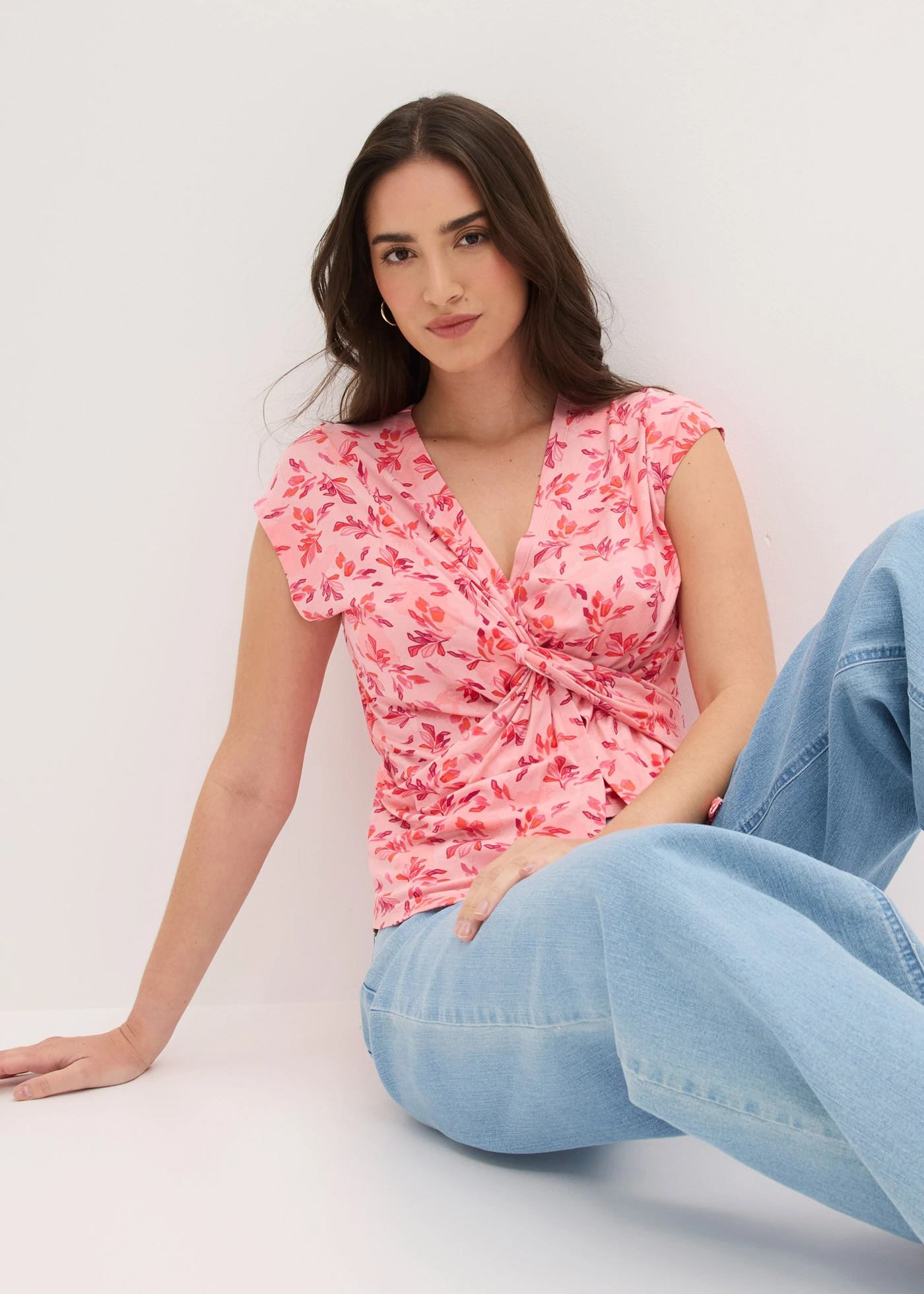 Shirt met knoopdetail • roze gebloemd • bonprix online shop