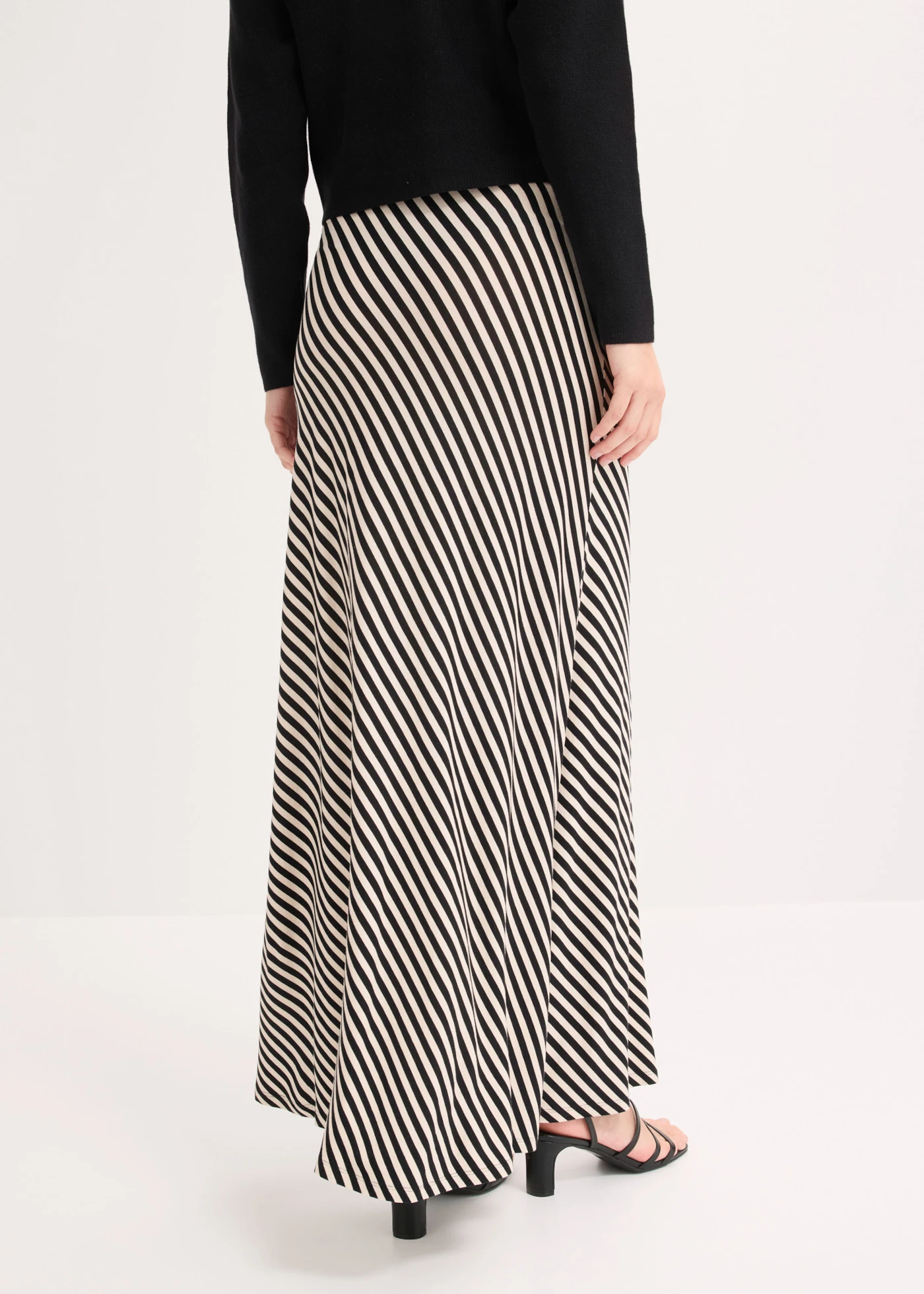 Jersey rok in een viscosemix • zwart-wolwit gestreept • bonprix online shop