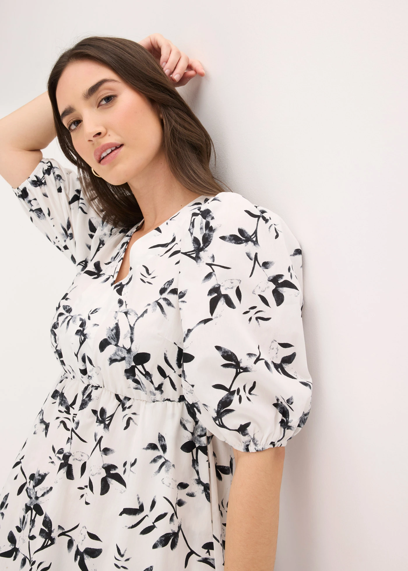 Mini jurk van katoen • wit-zwart gebloemd • bonprix online shop