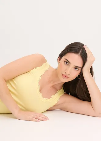 Lot de 2 tops doux en viscose extensible • jaune clair-blanc • Boutique bonprix